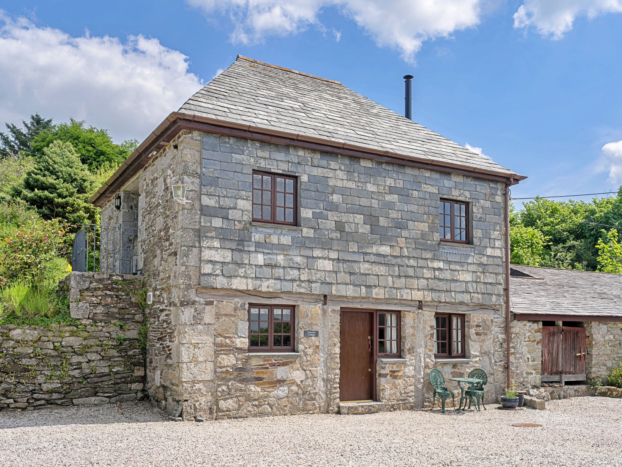 Demelza Cottage-Outside