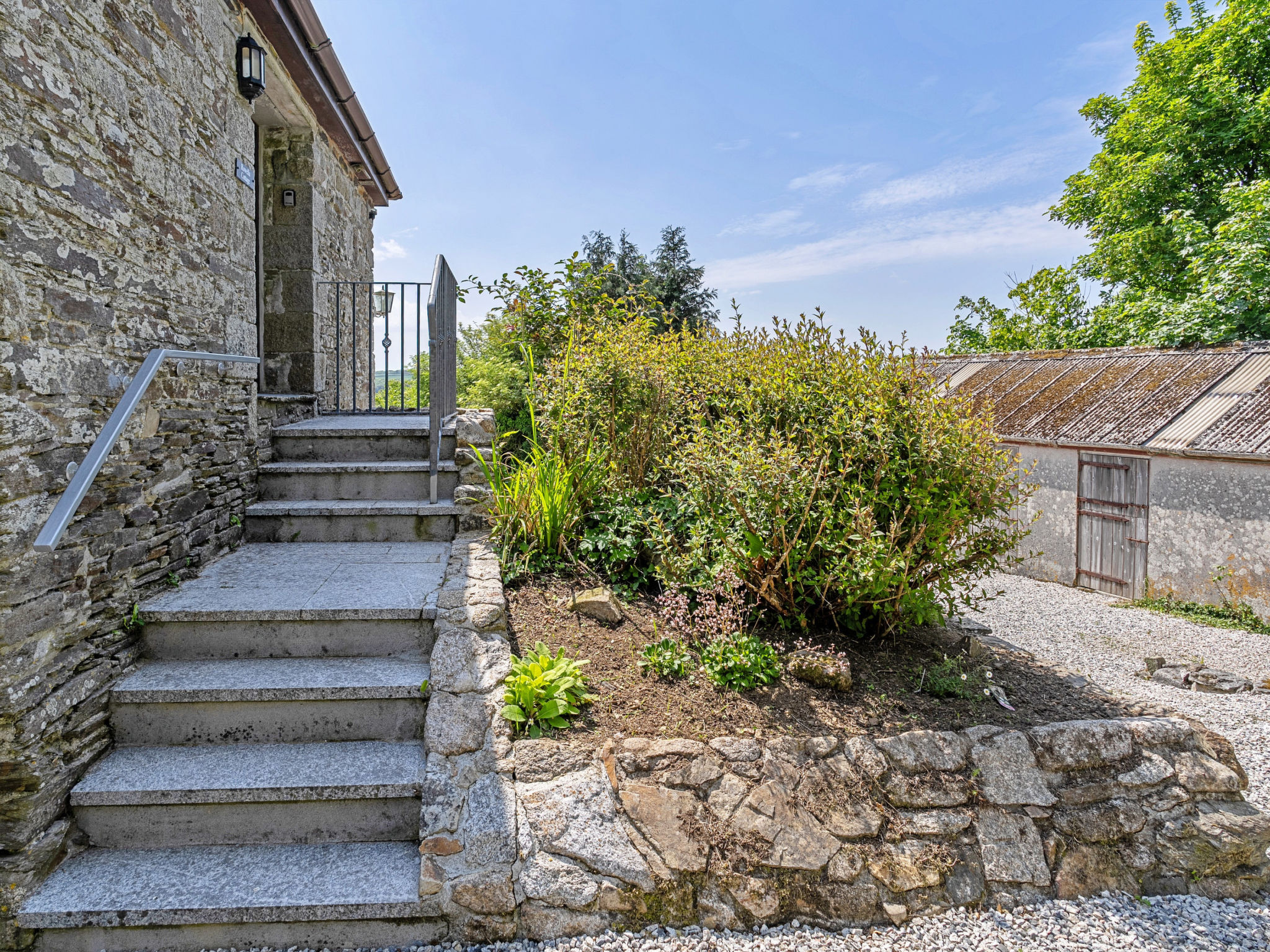 Rowella Cottage-Outside