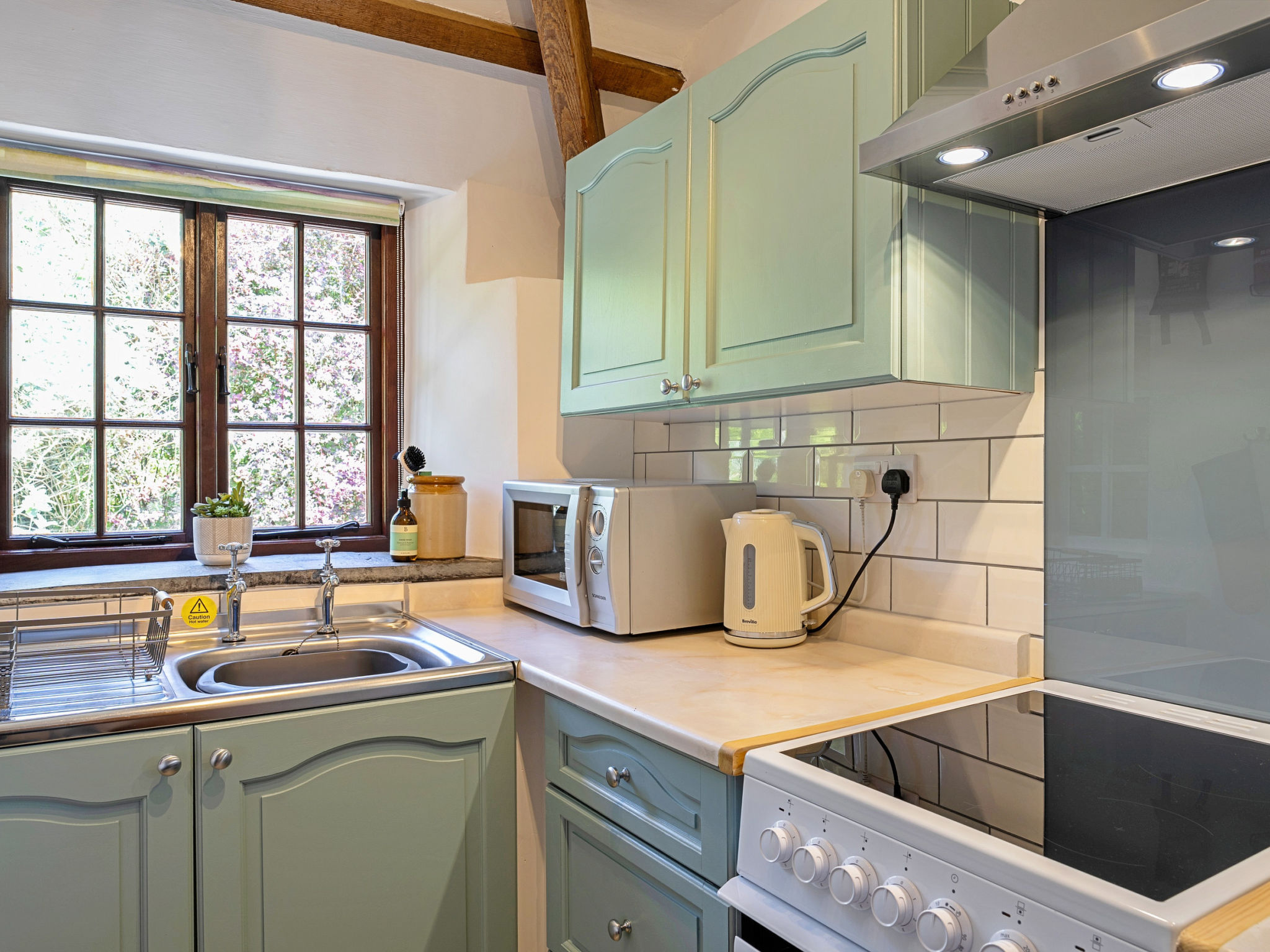 Rowella Cottage-Inside
