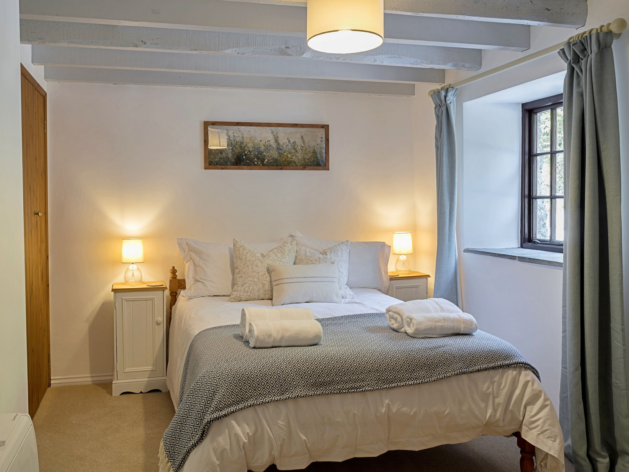 Rowella Cottage-Inside