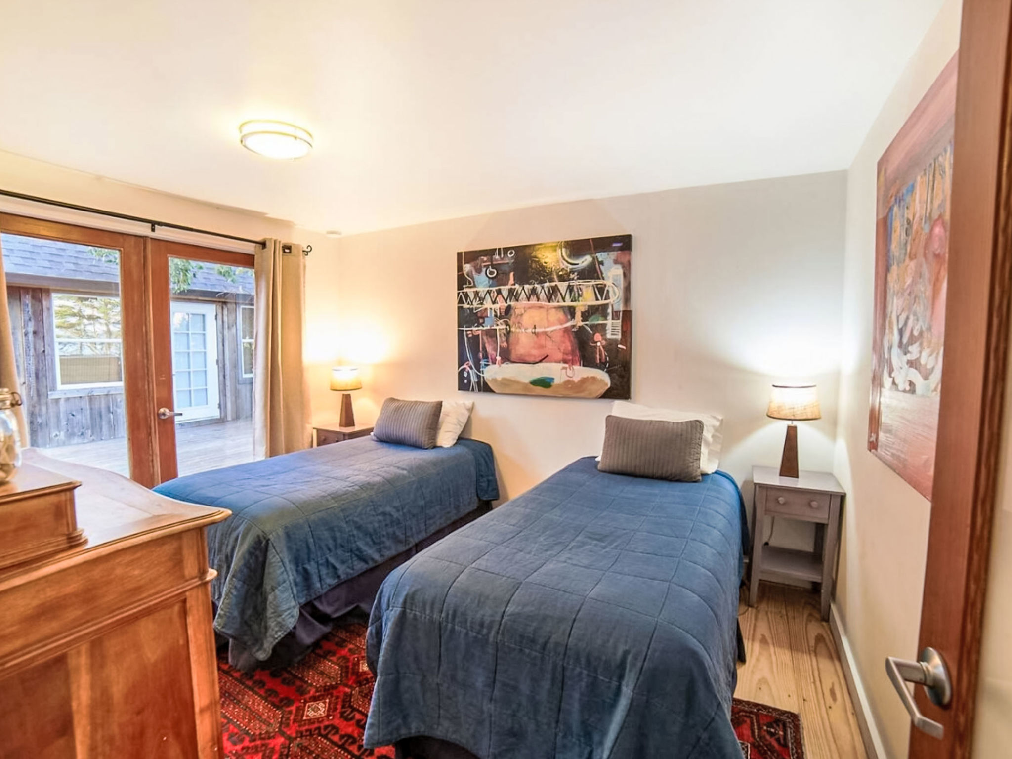Bellevue Manor - Inside