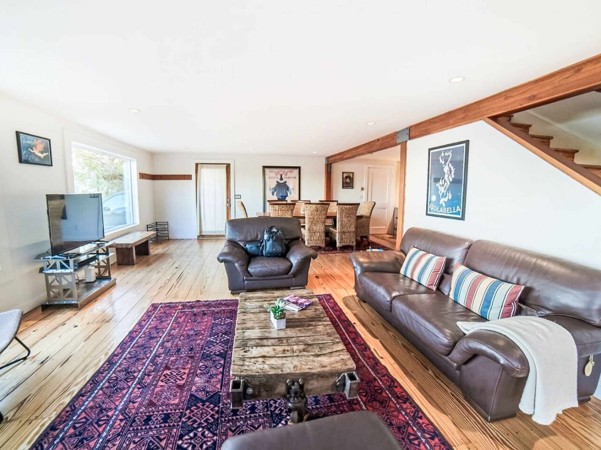 Bellevue Manor - Inside