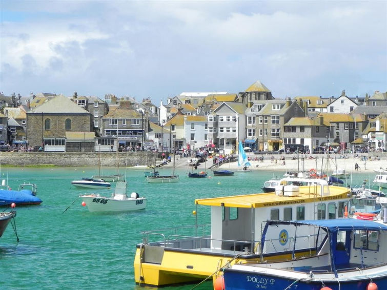 St Ives accommodation holiday homes for rent in St Ives