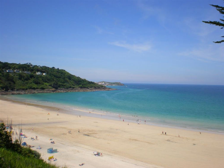 Headlong Apartment in St Ives