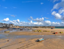 No. 6 Porthgwidden - Stijlvol studio-appartement met zeezicht in hartje St. Ives - thumbnail 3
