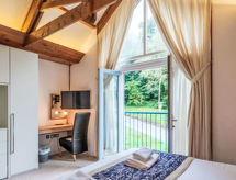 Luxe vrijstaande cottage bij Truro, 1,3 km van zee met verwarmd zwembad - thumbnail 3