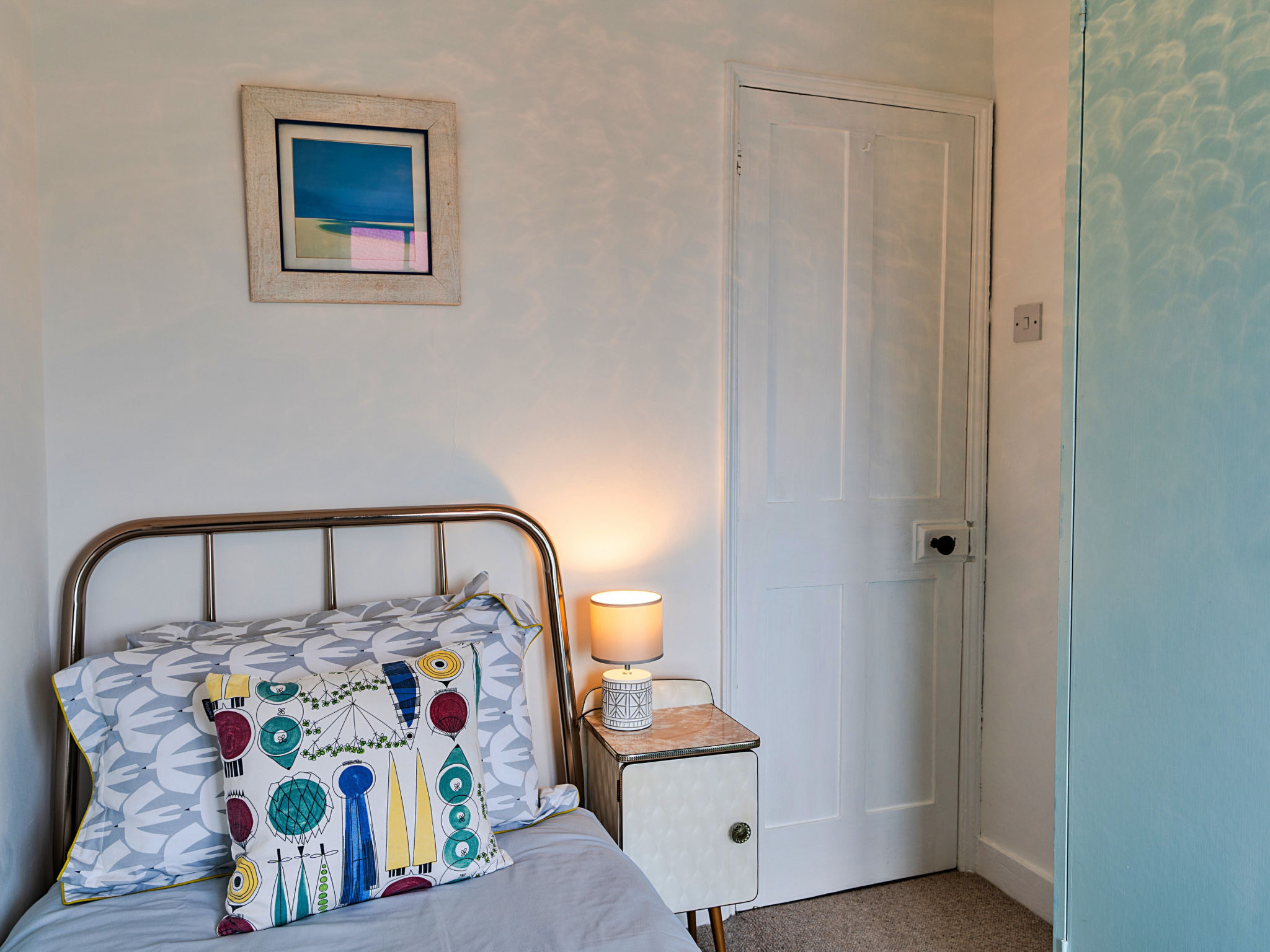 Cosy Mousehole Cottage with Sea Views-Binnen