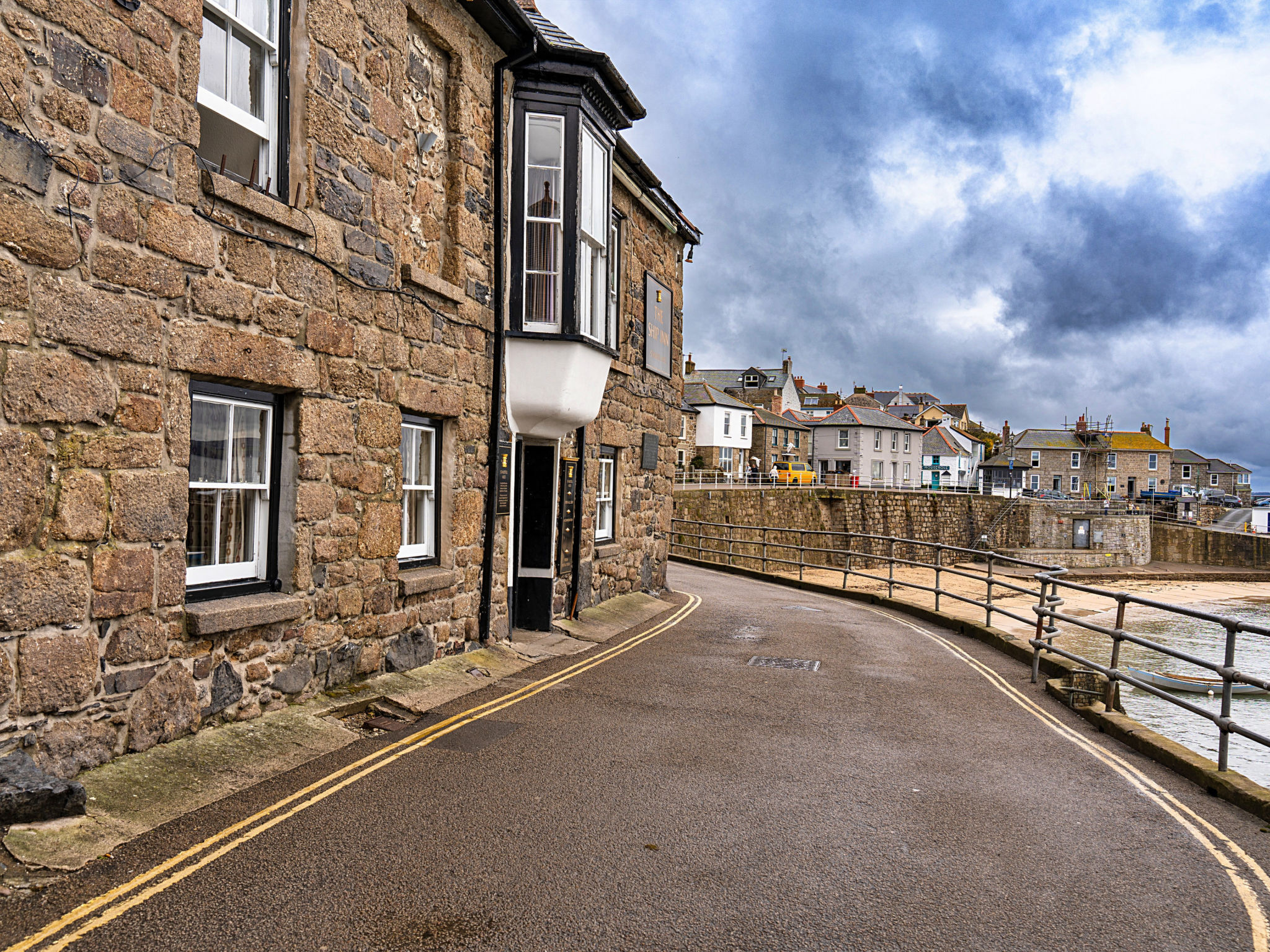 Cosy Mousehole Cottage with Sea Views-Buiten