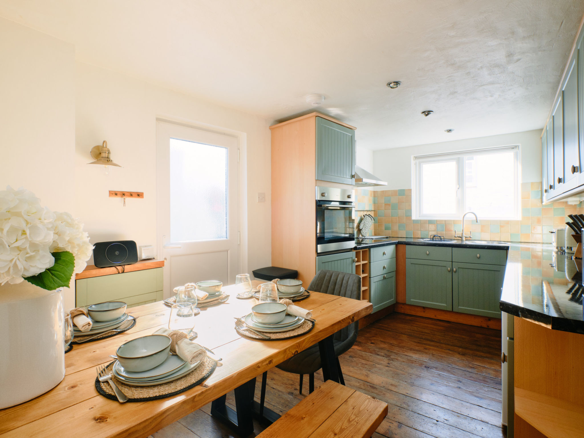 Scallop Cottage-Binnen