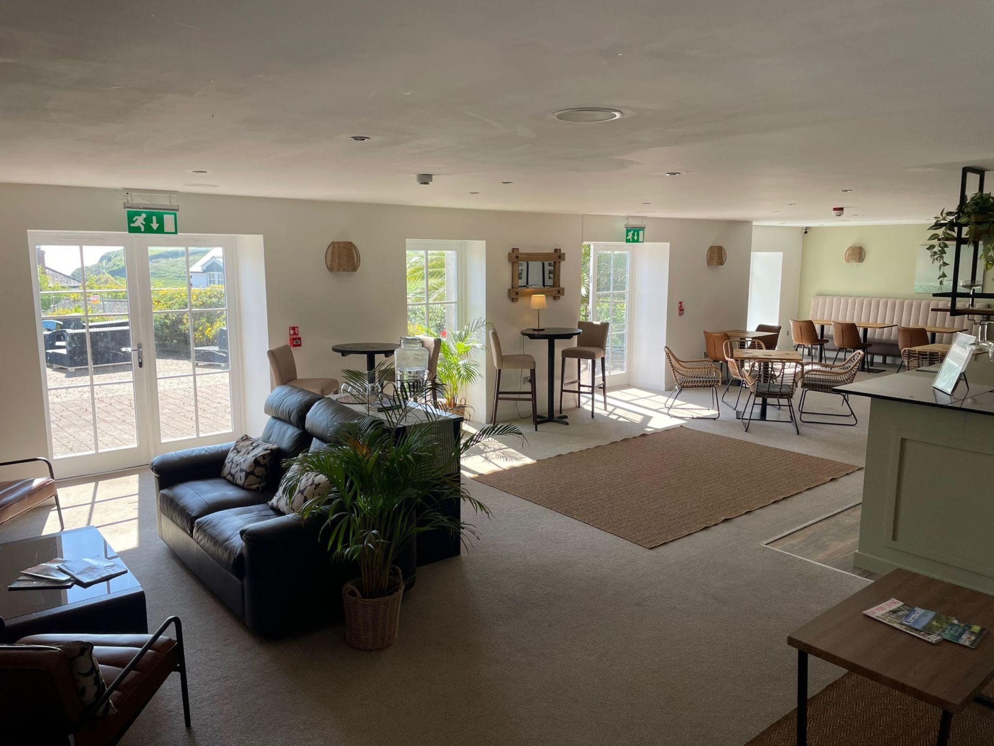 Llawnroc Rooms-Inside