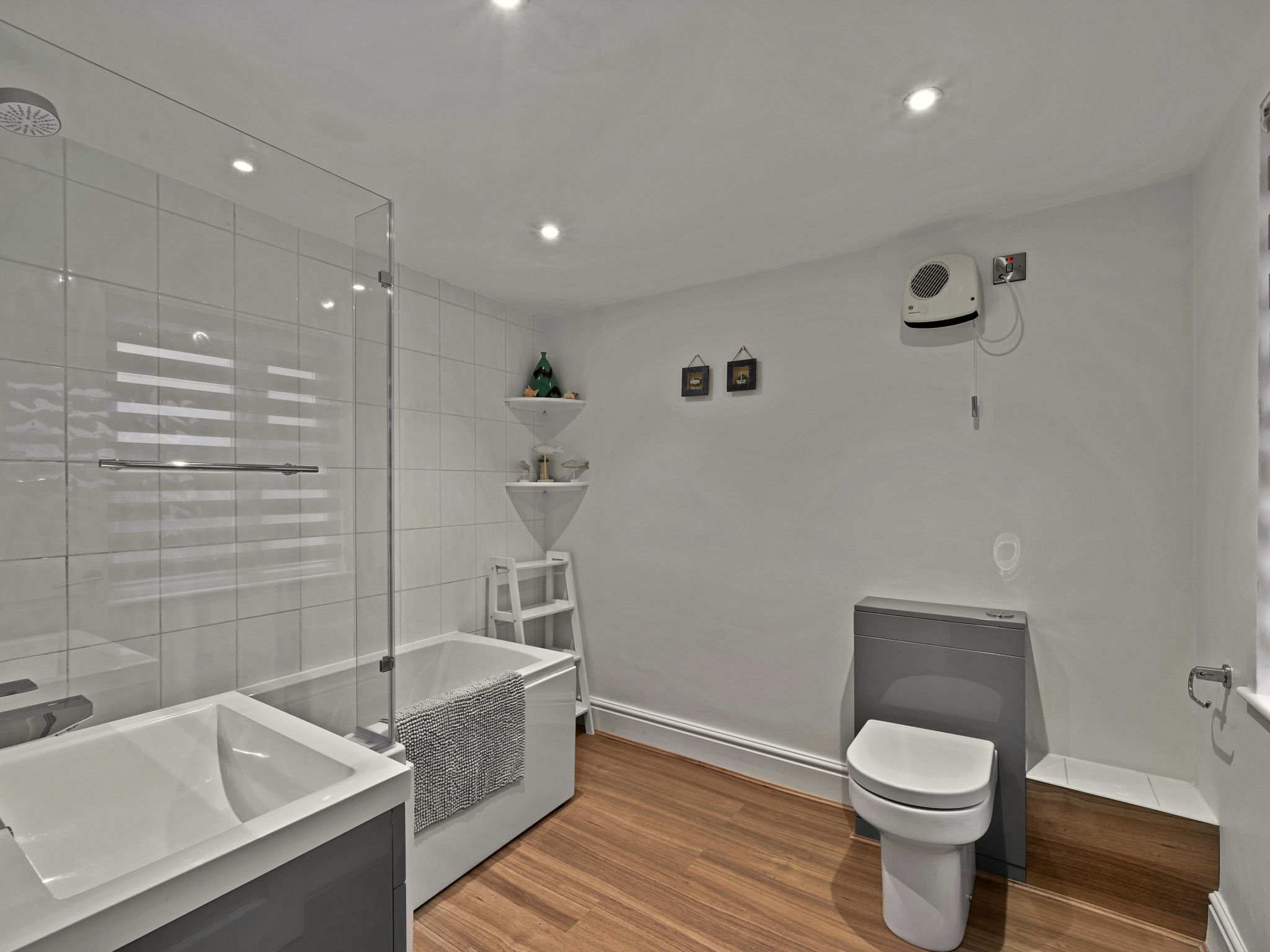 Porthole Cottage-Binnen