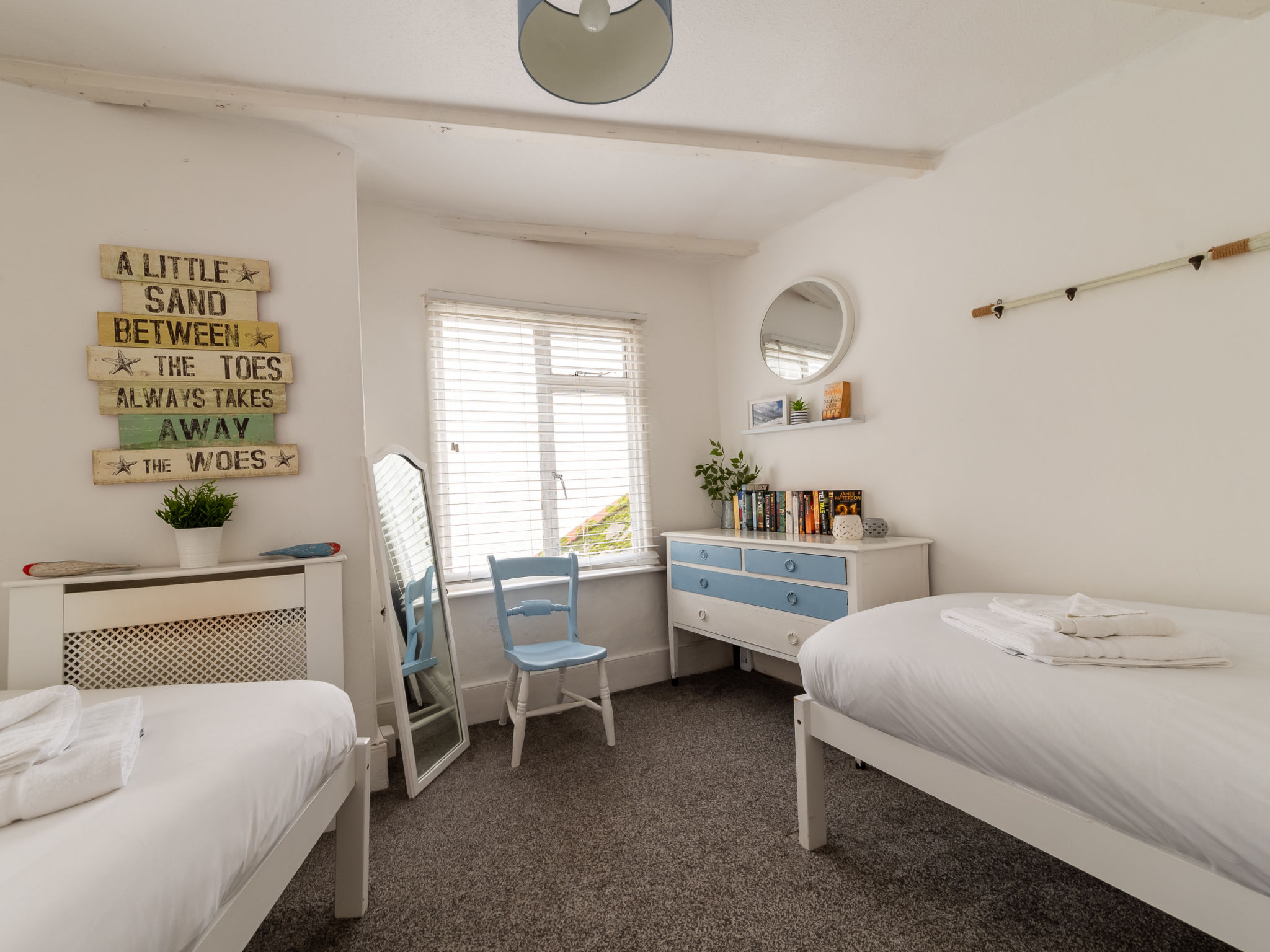 Mermaid Cottage-Binnen