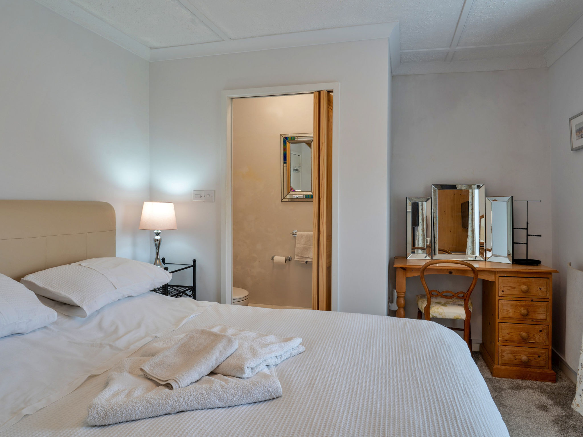 Greenbank-Inside