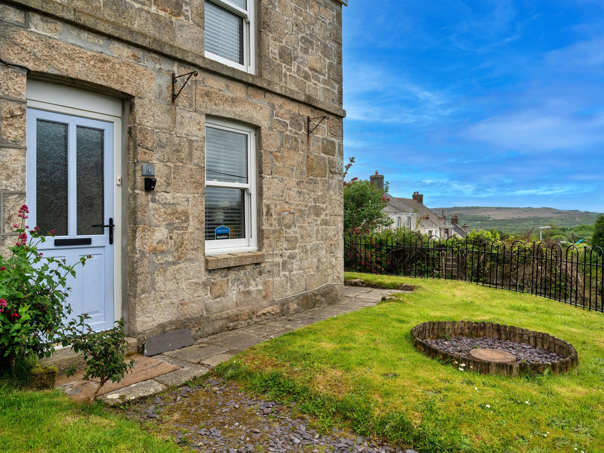 Greenbank-Outside