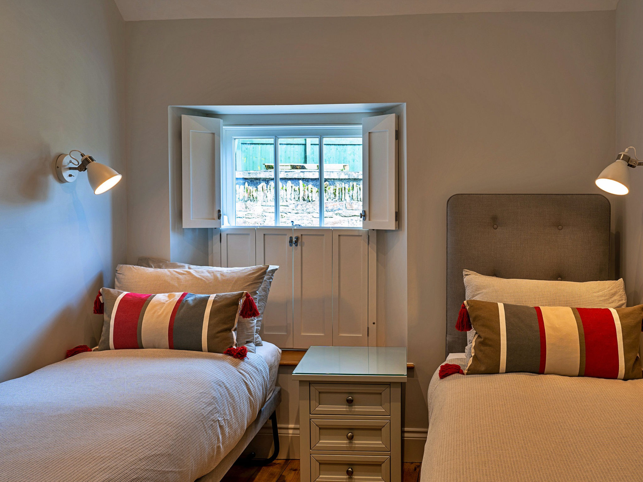 Potters Cottage-Inside