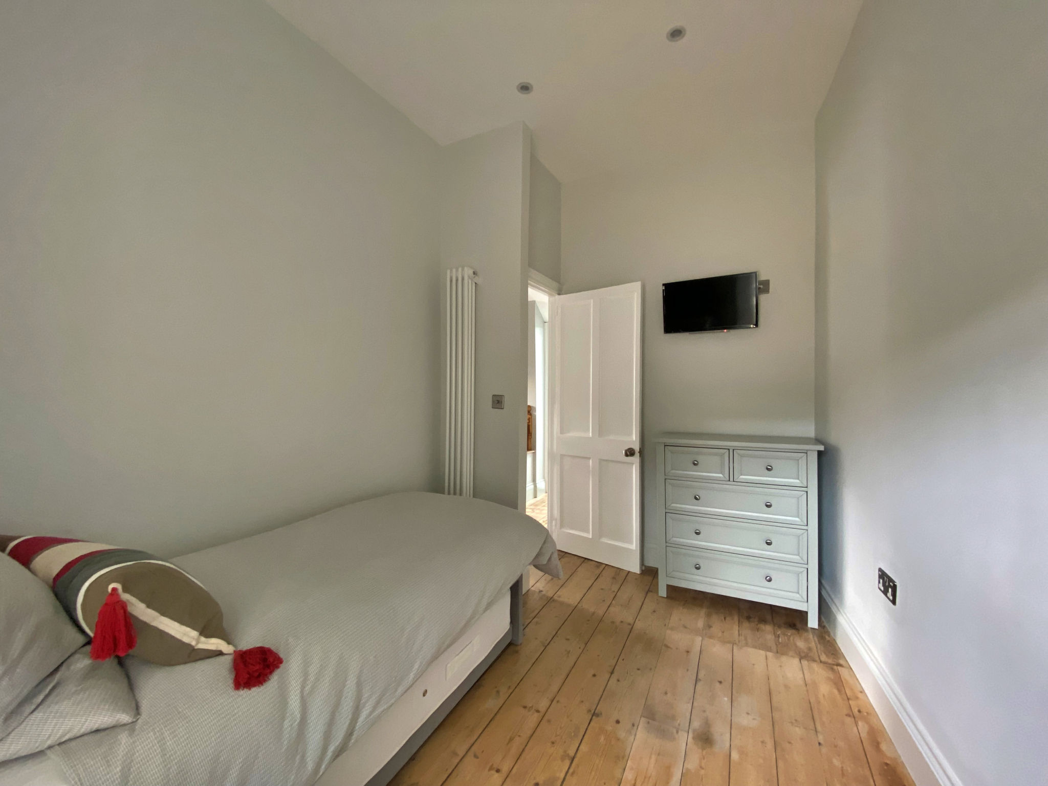 Potters Cottage-Inside