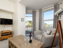 Ruim appartement aan zee in Looe met zeezicht voor 6 personen - thumbnail 1