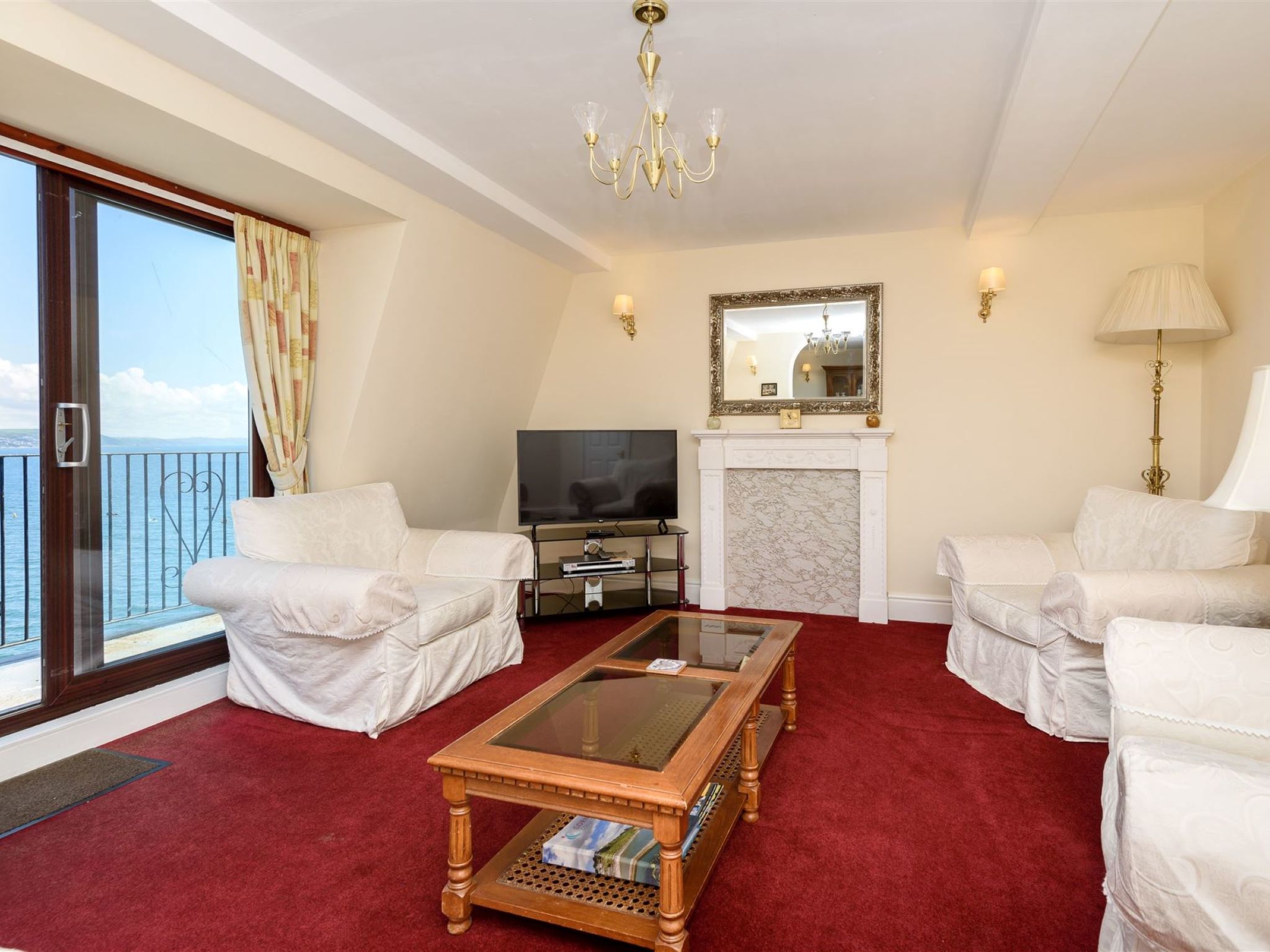 Rock Towers Apartment in Looe