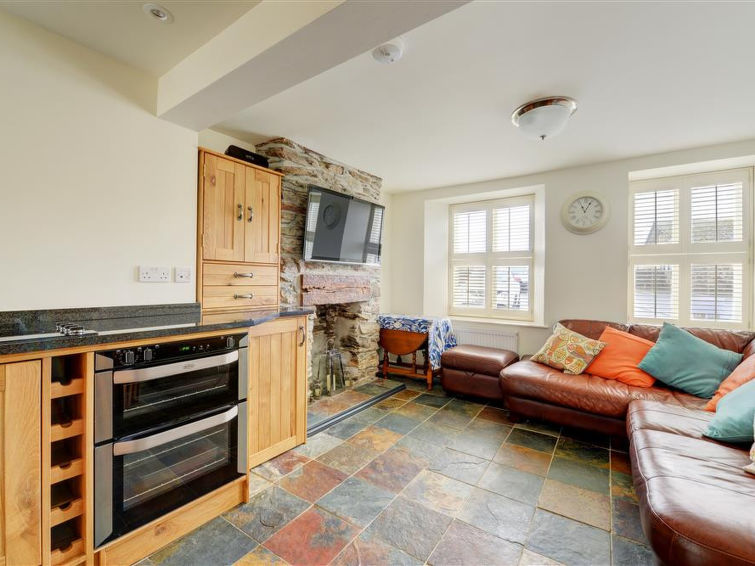 Seaview Accommodation in Looe