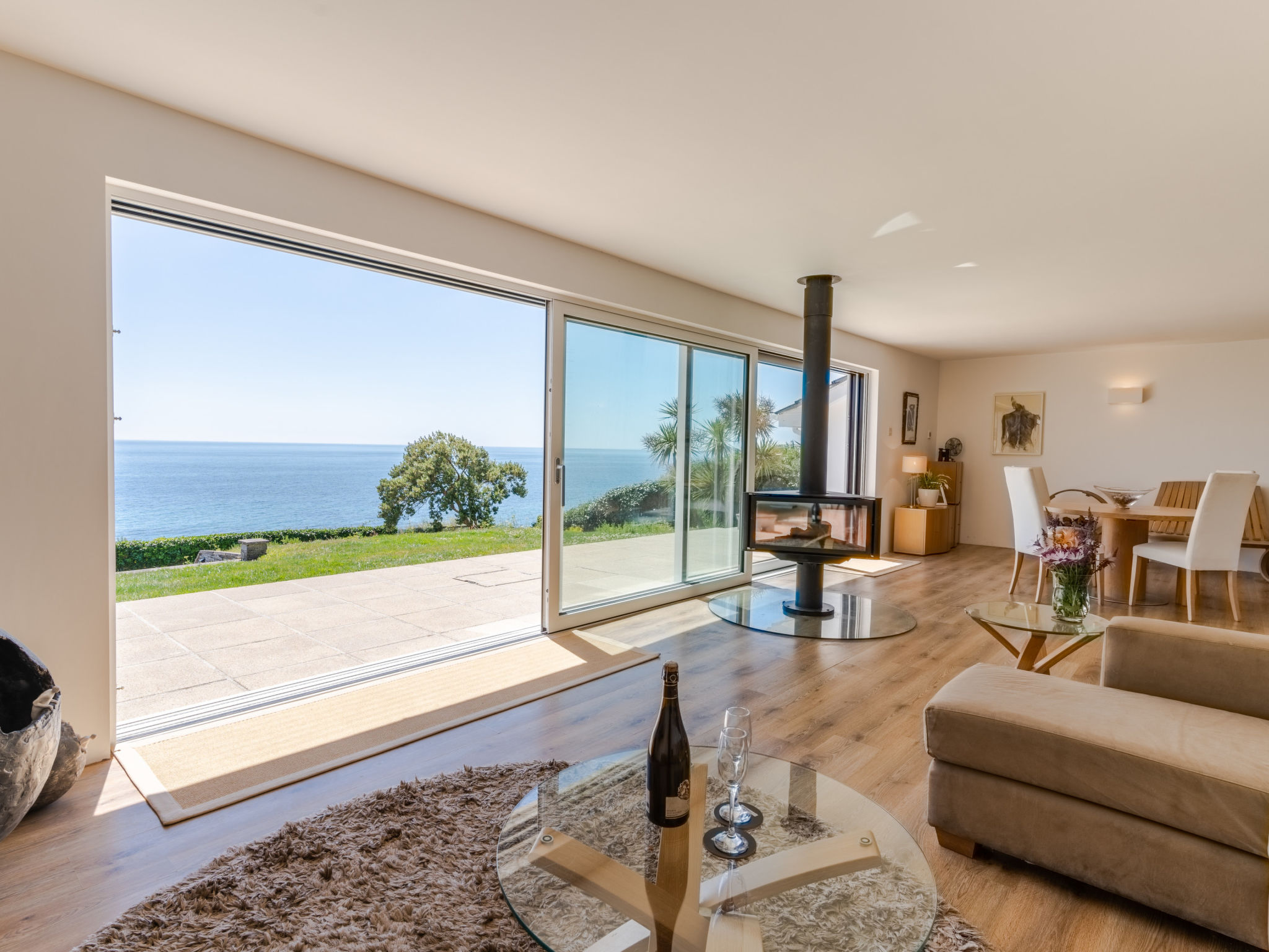 Avalon Sea Views-Binnen