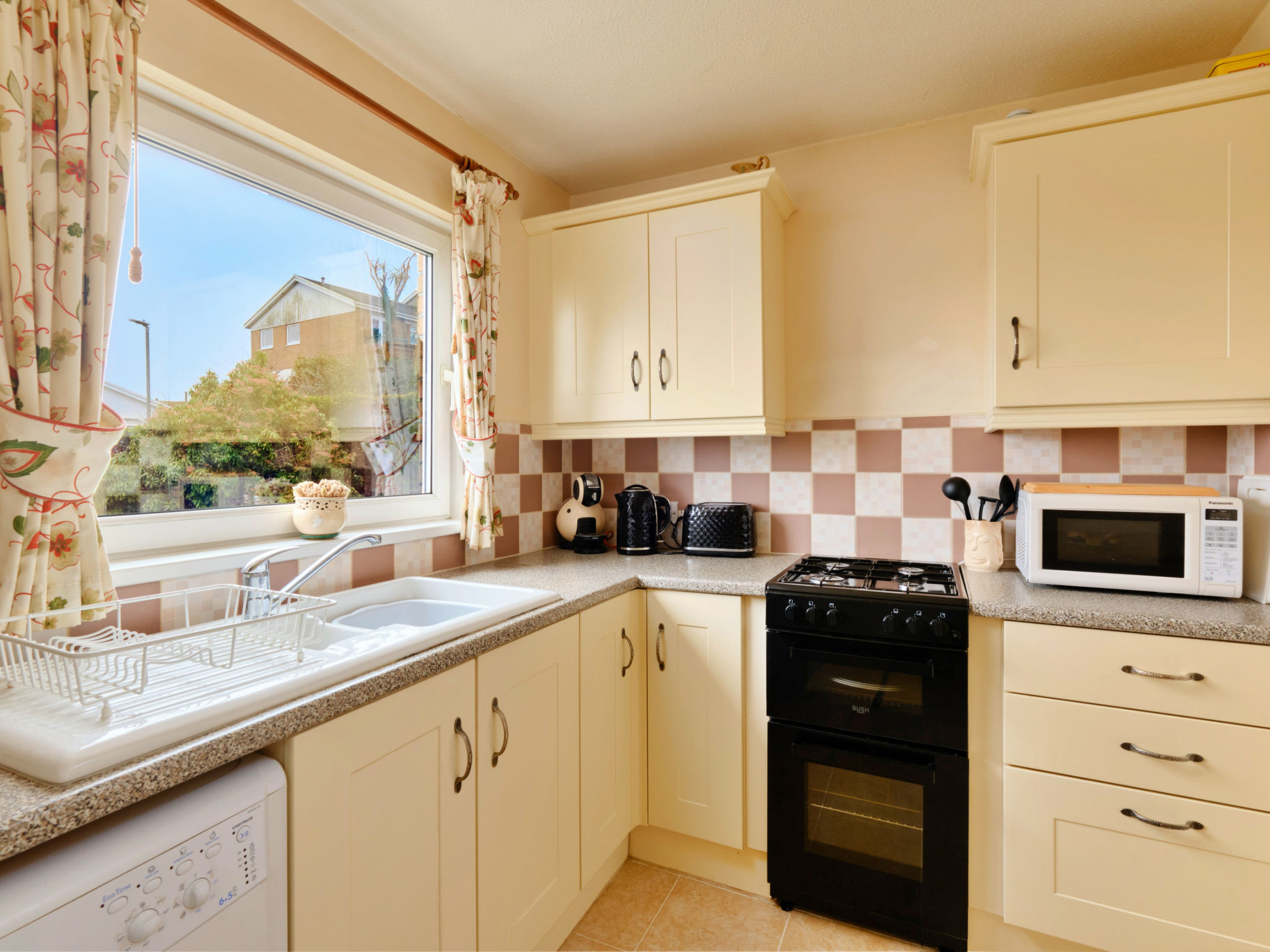 Looe Valley View - Inside
