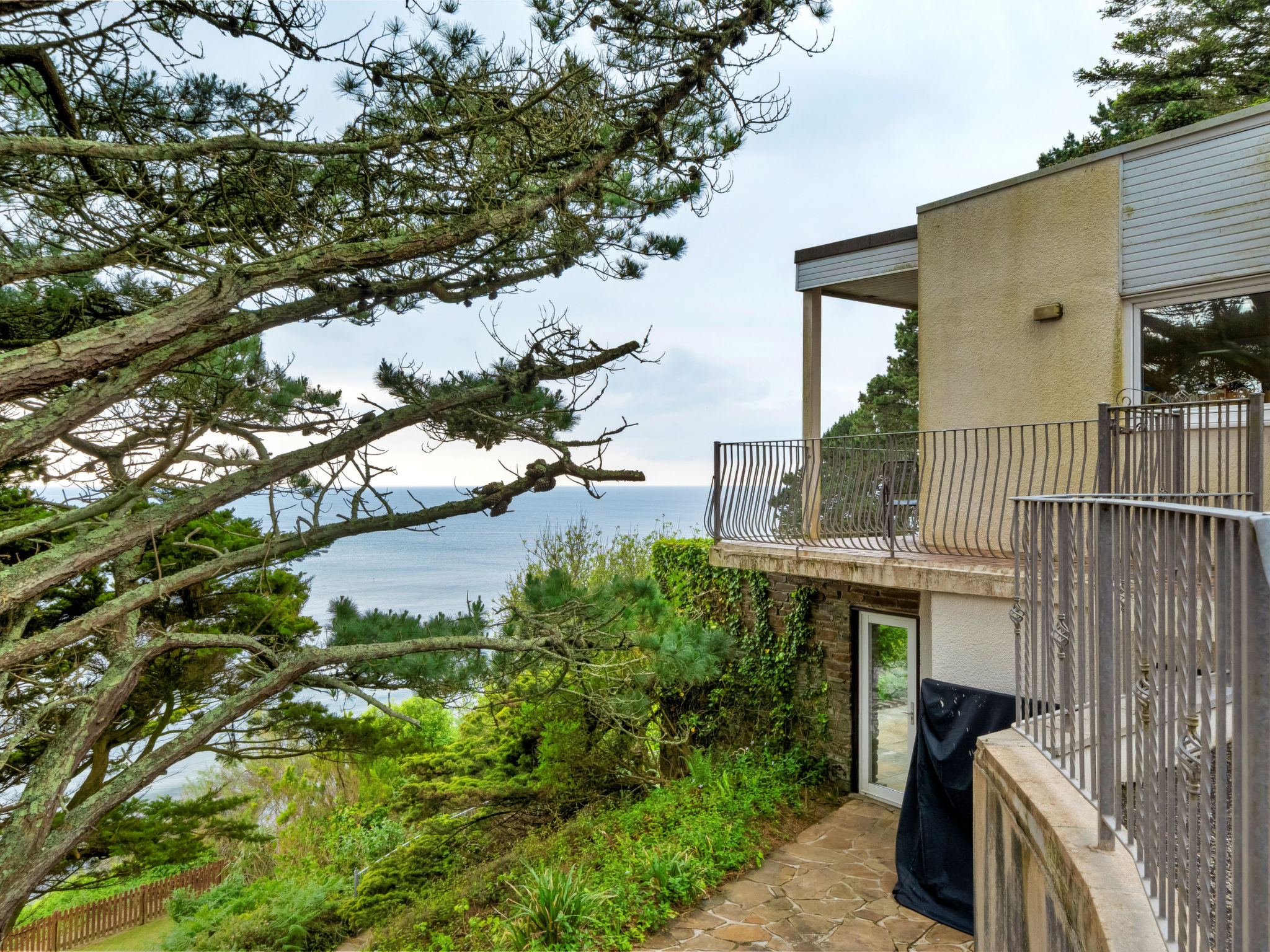 Little Watch House - Outside