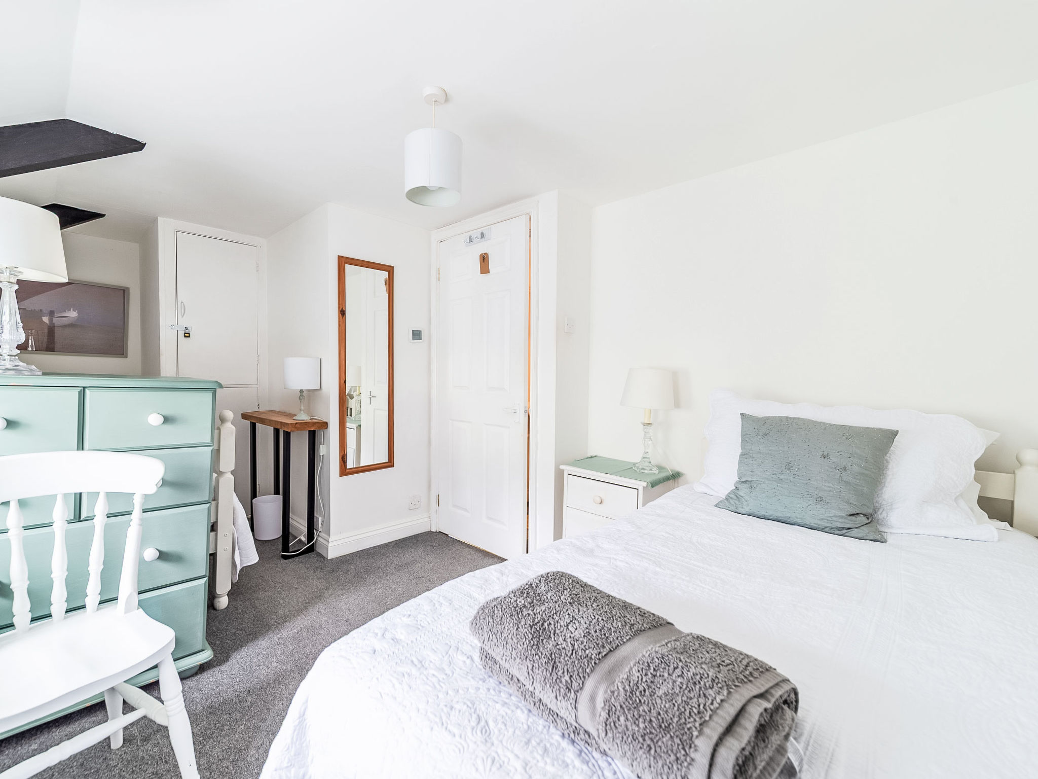 Cobble Cottage-Binnen