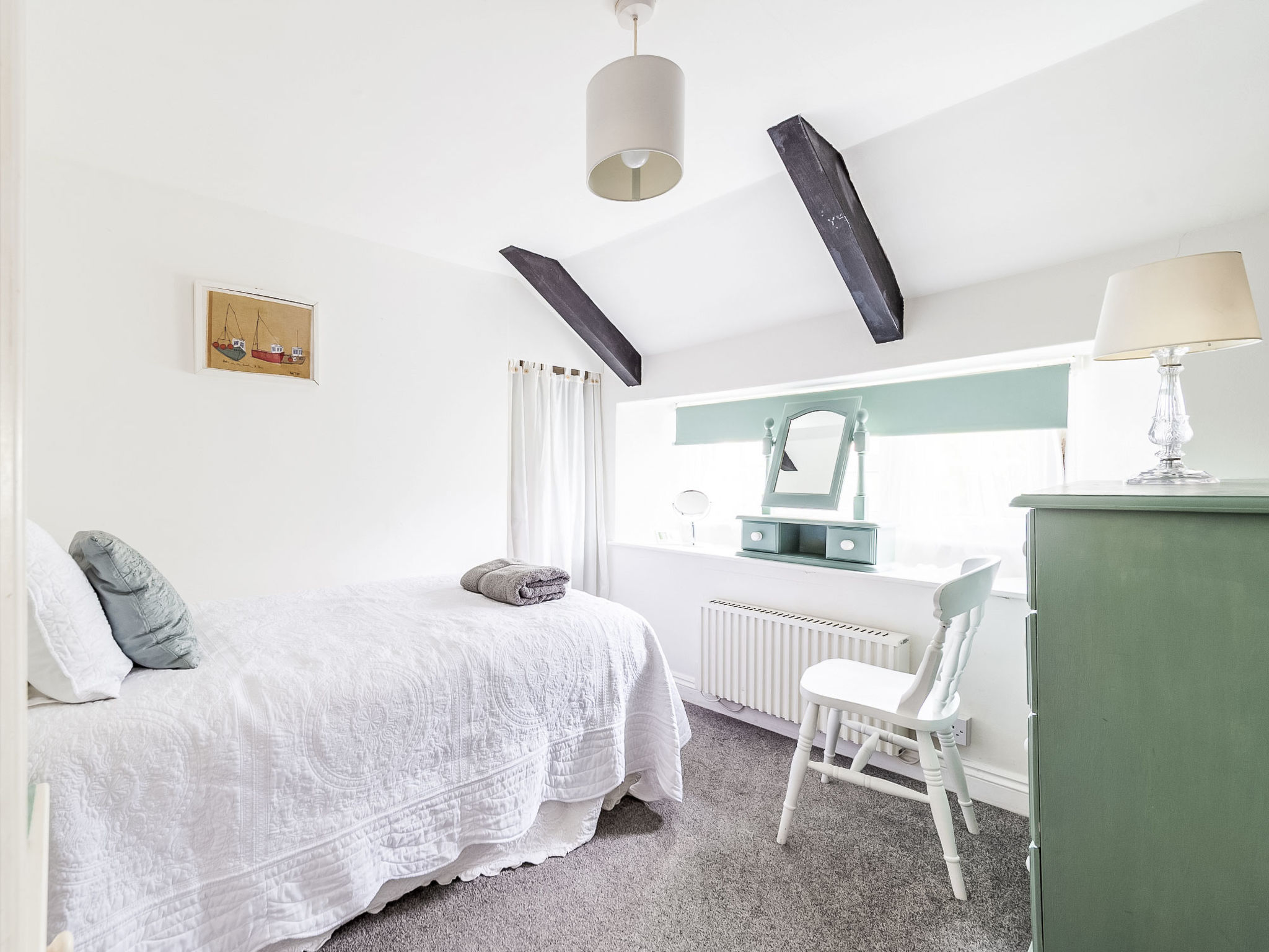 Cobble Cottage-Binnen