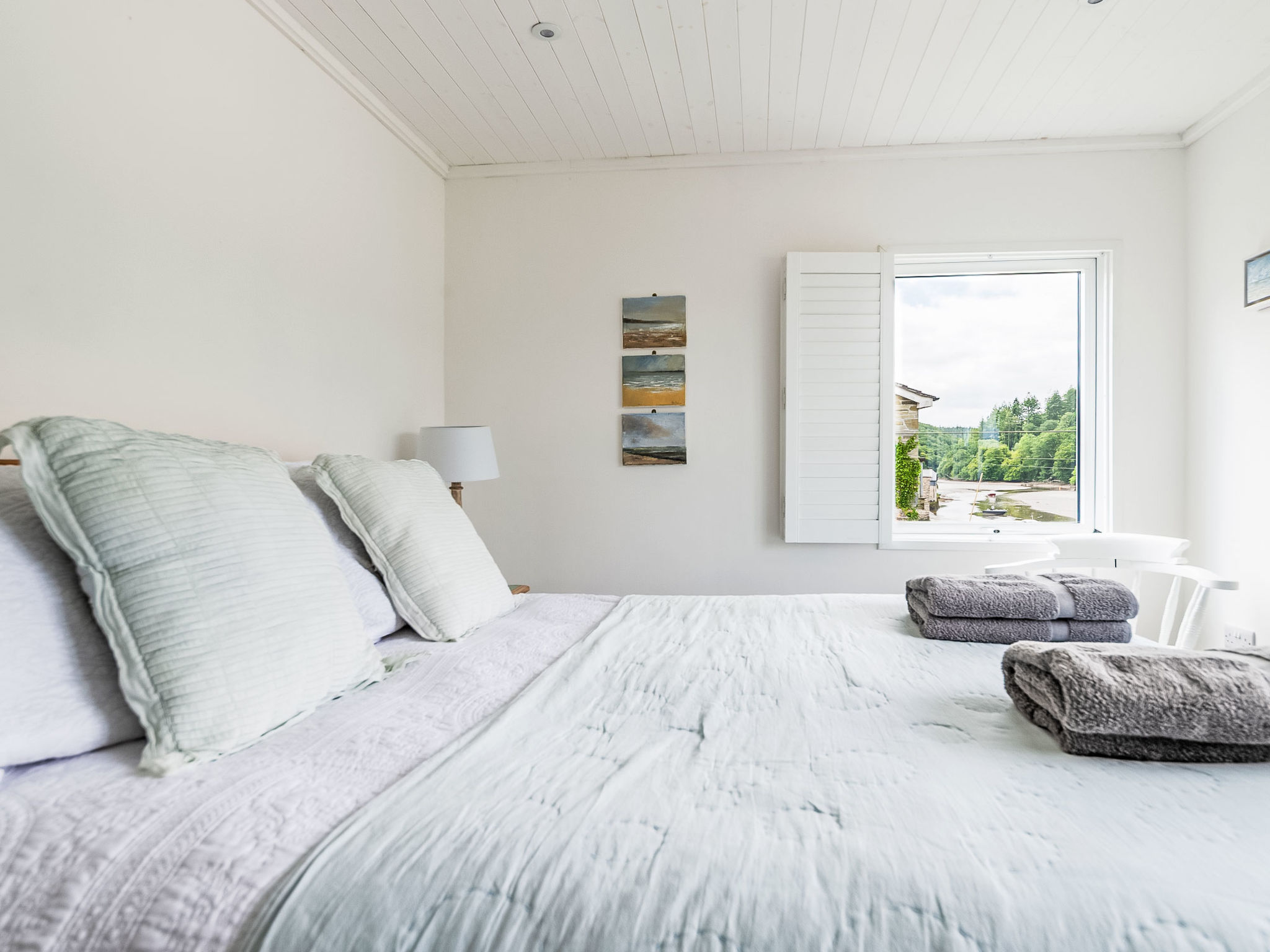 Cobble Cottage-Binnen