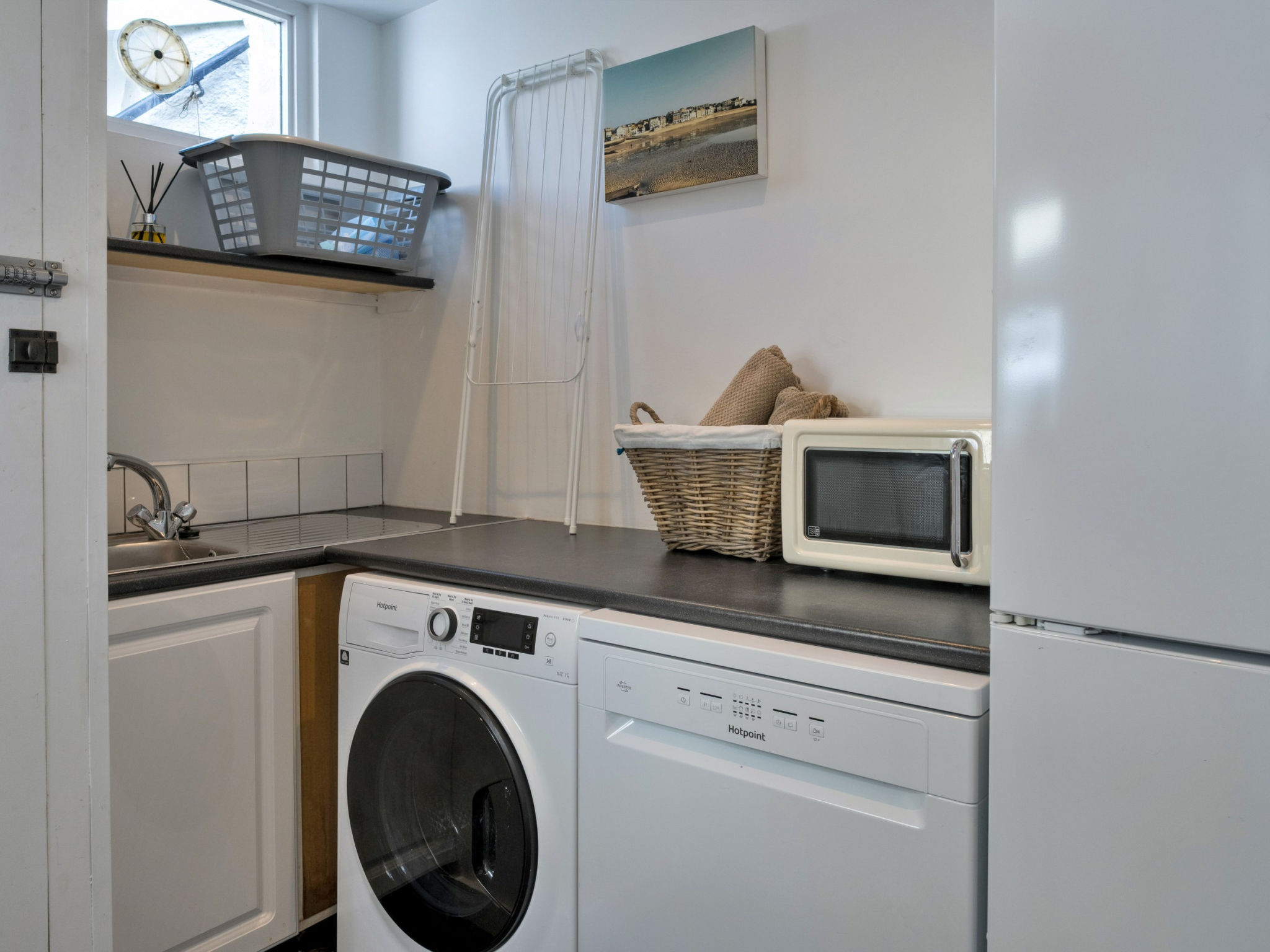Cawsand Cottage-Inside