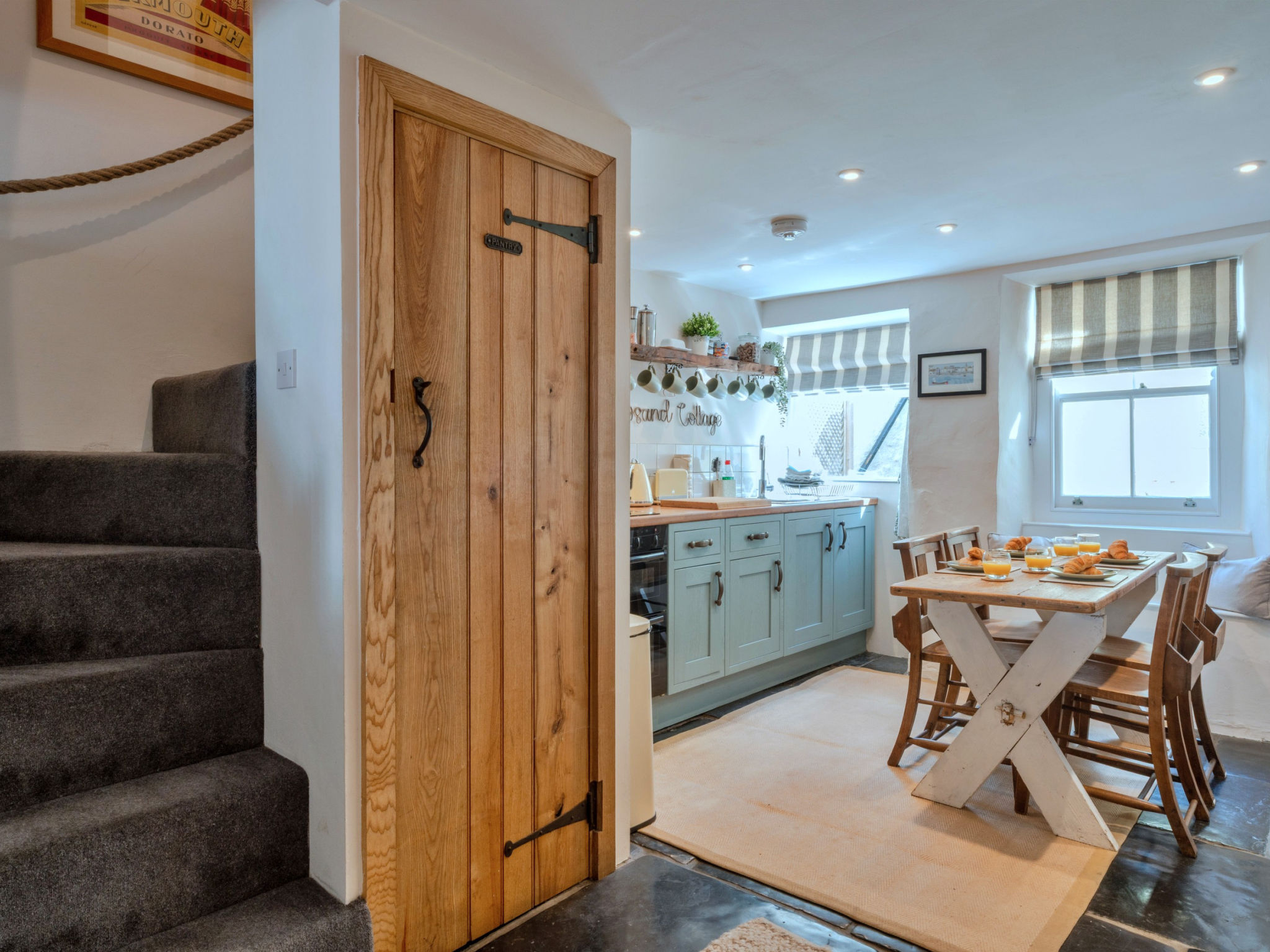 Cawsand Cottage-Inside