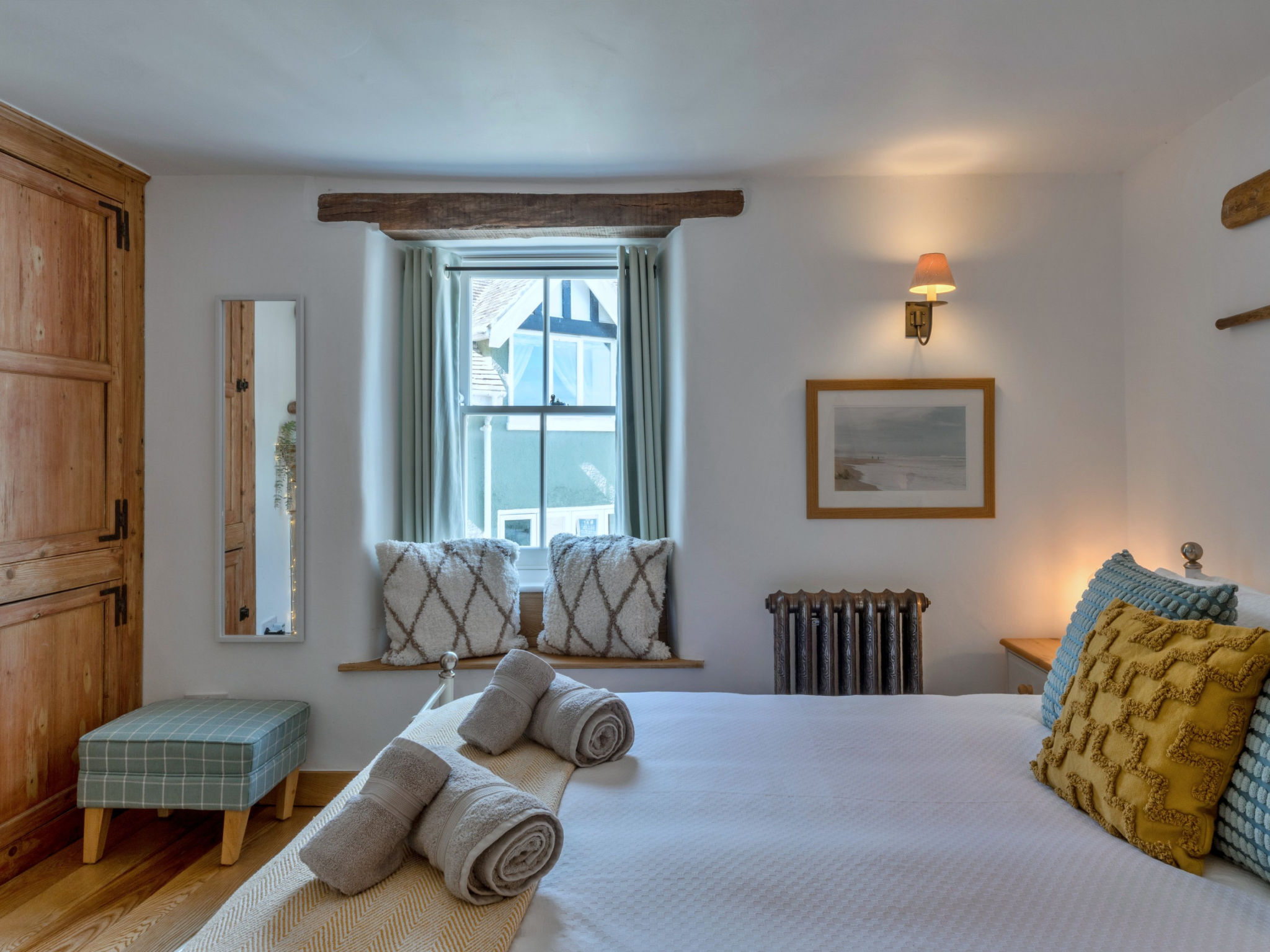 Cawsand Cottage-Inside