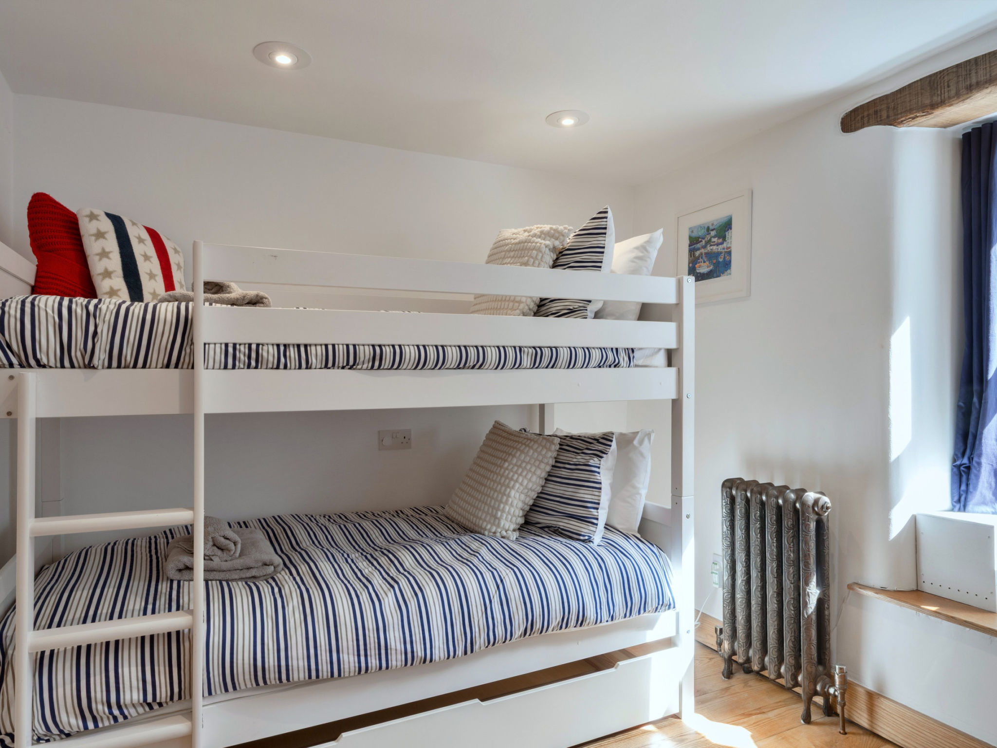 Cawsand Cottage-Inside