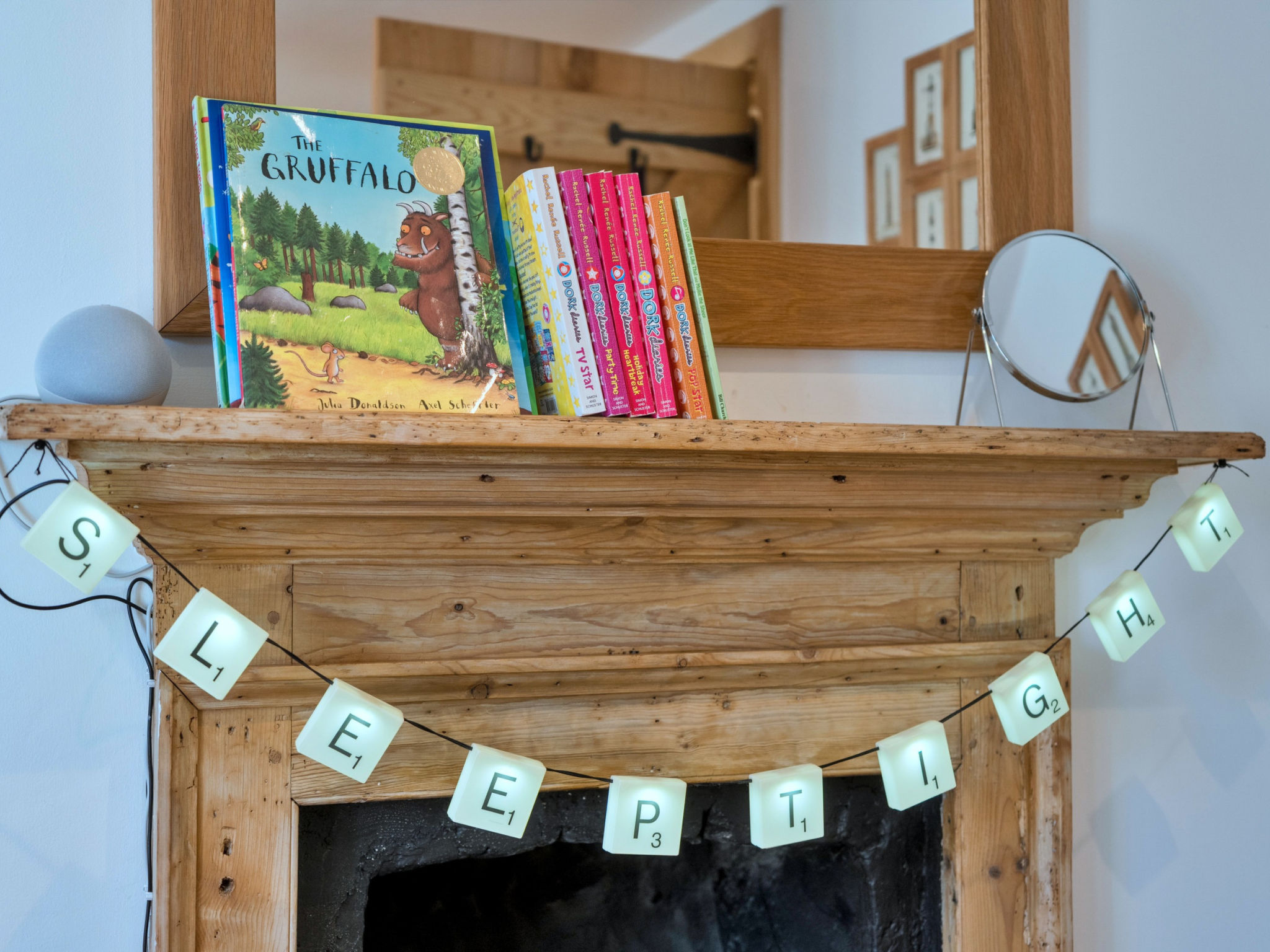 Cawsand Cottage-Inside