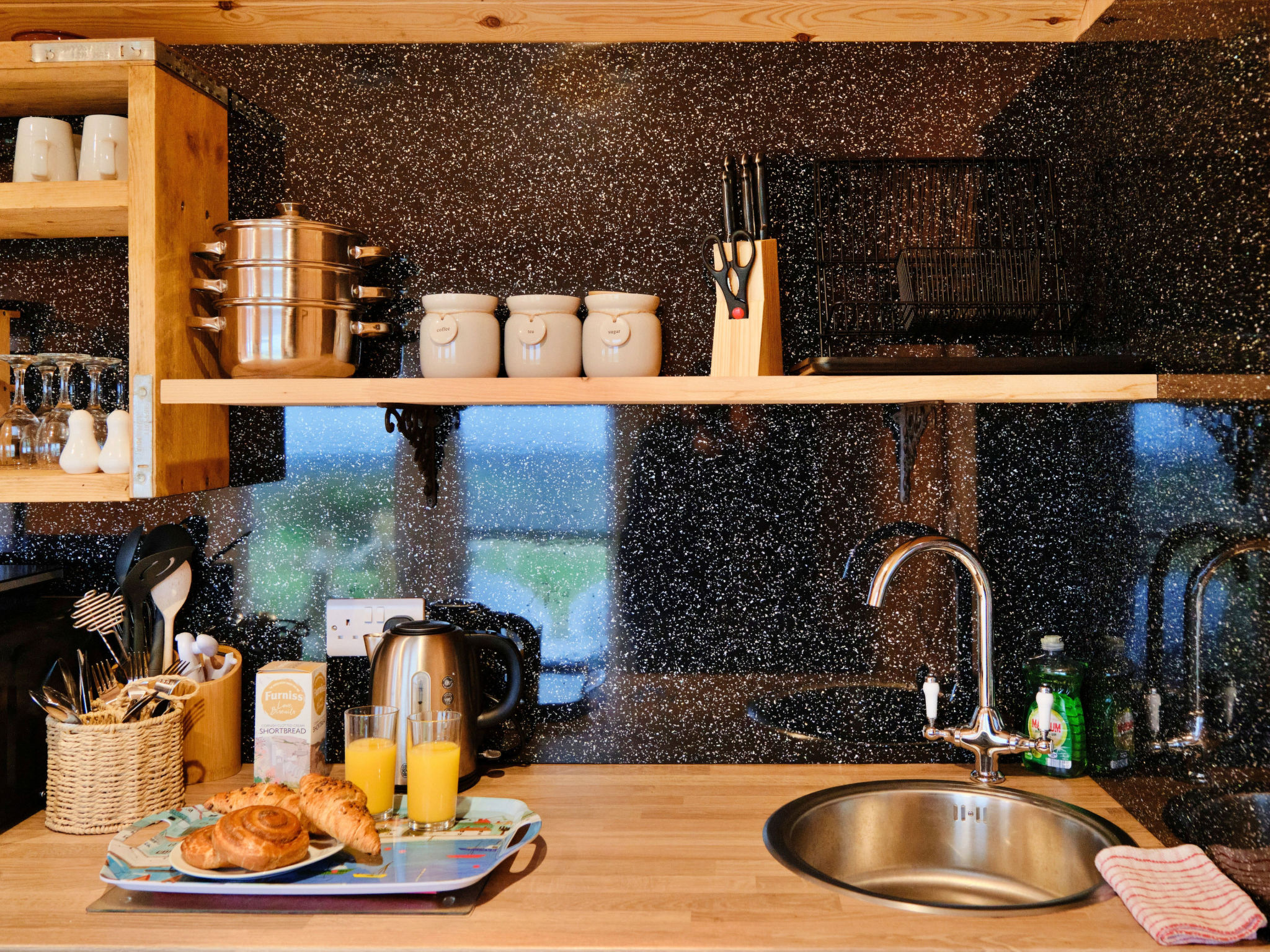 Demelza Shepherd's Hut - Binnen