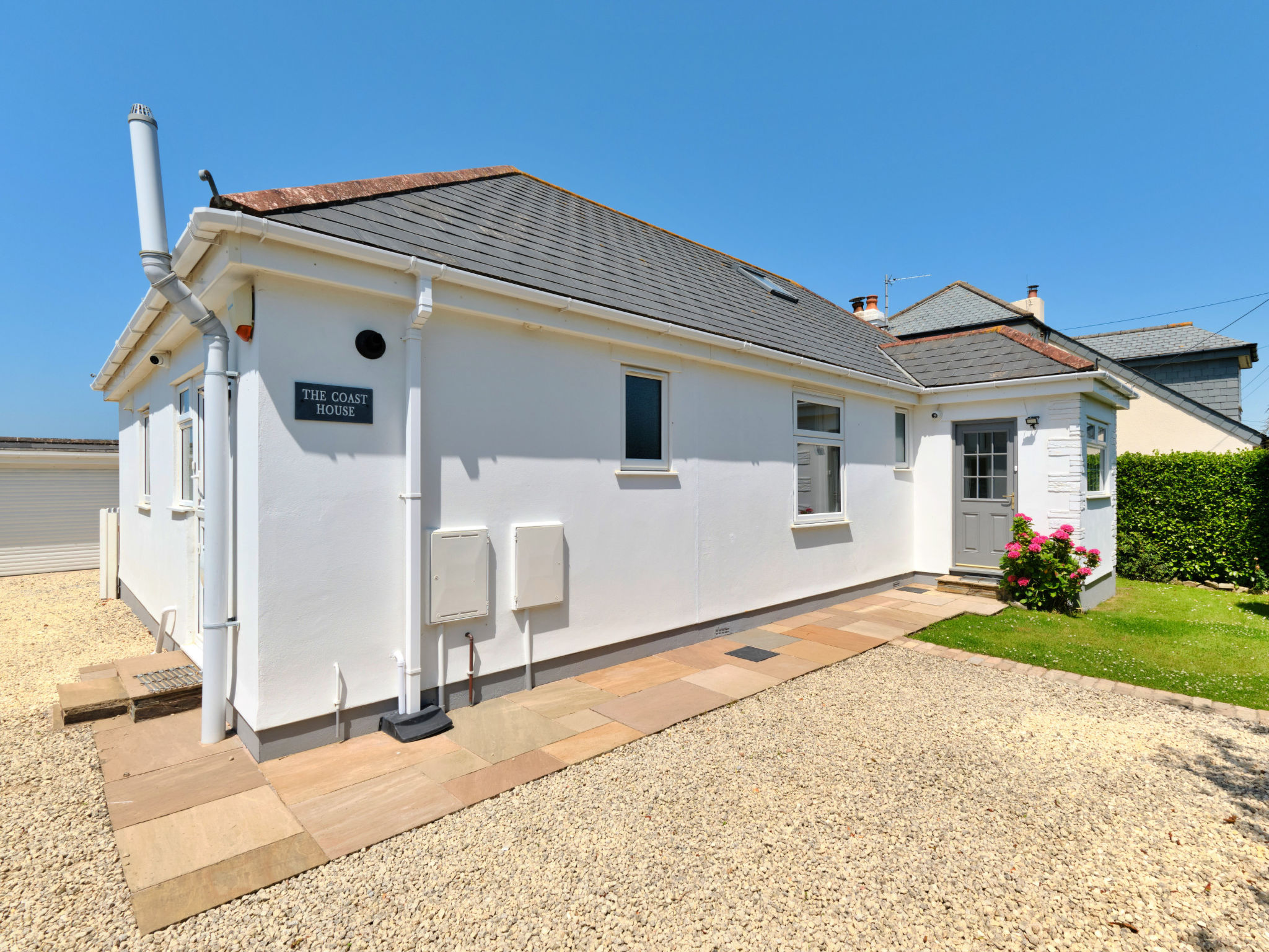 The Coast House - Outside