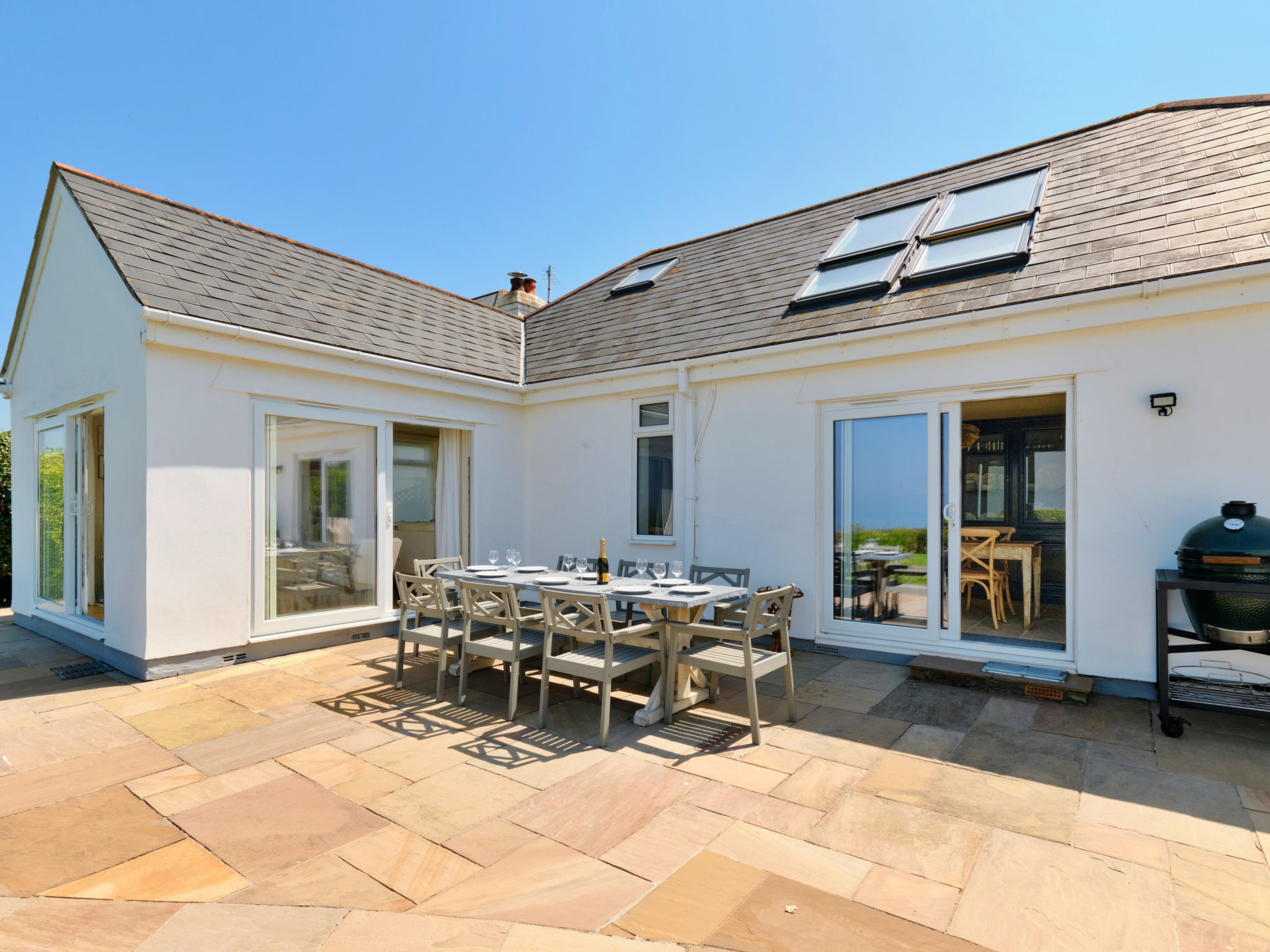 The Coast House - Outside