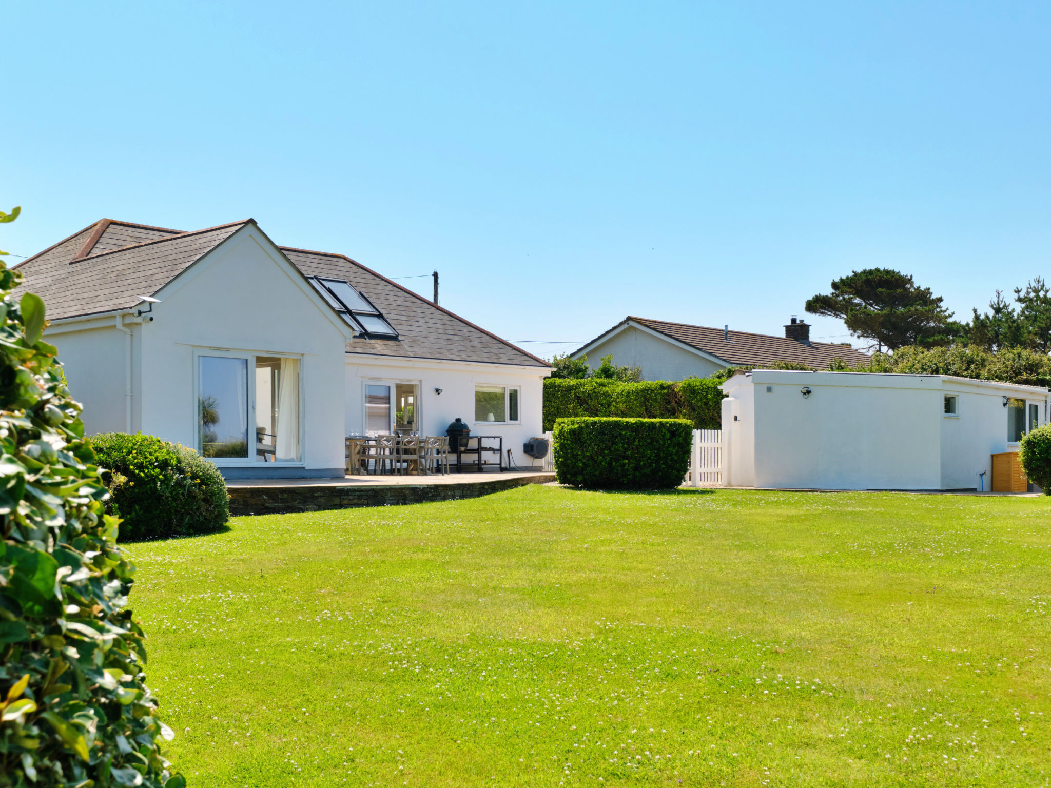 The Coast House - Outside