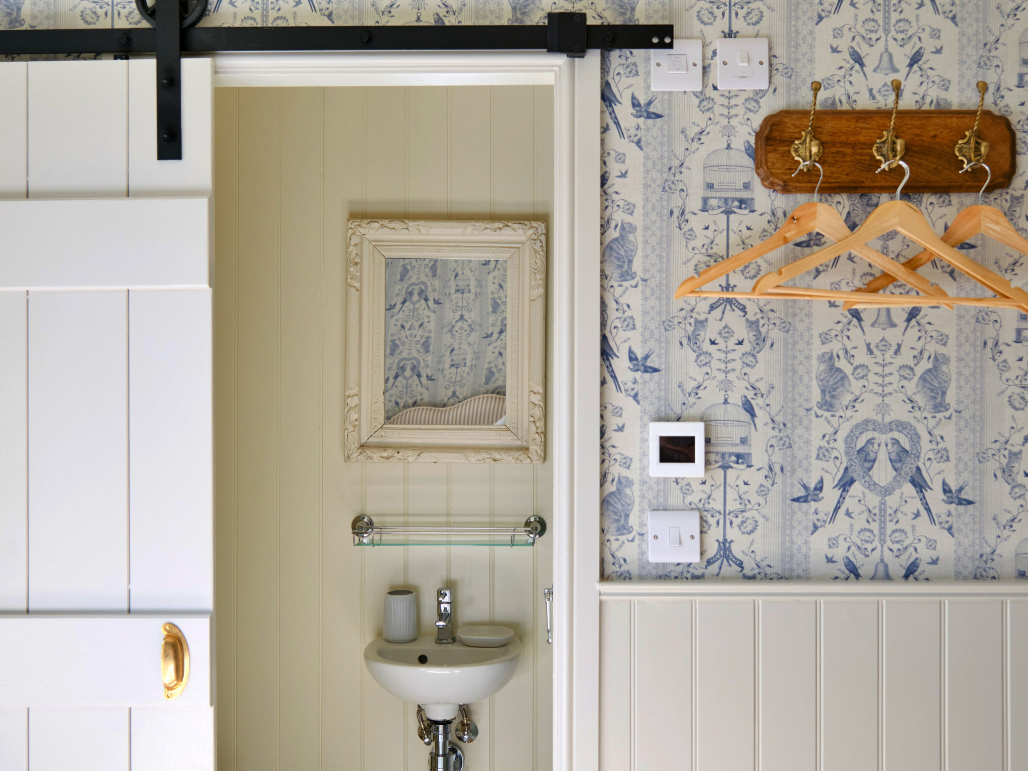 The Coast House - Inside