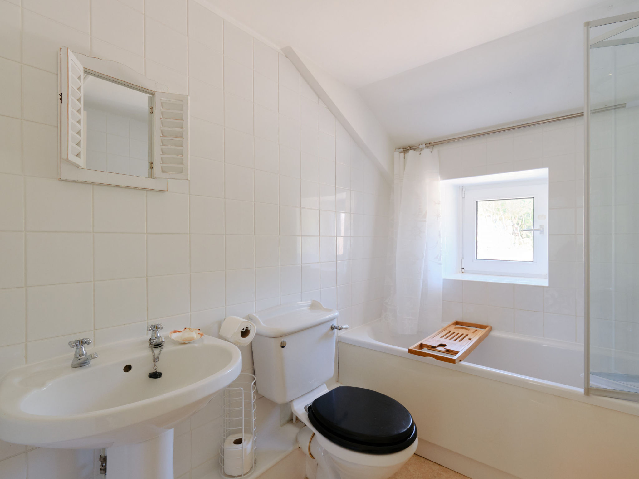Primrose Cottage-Inside