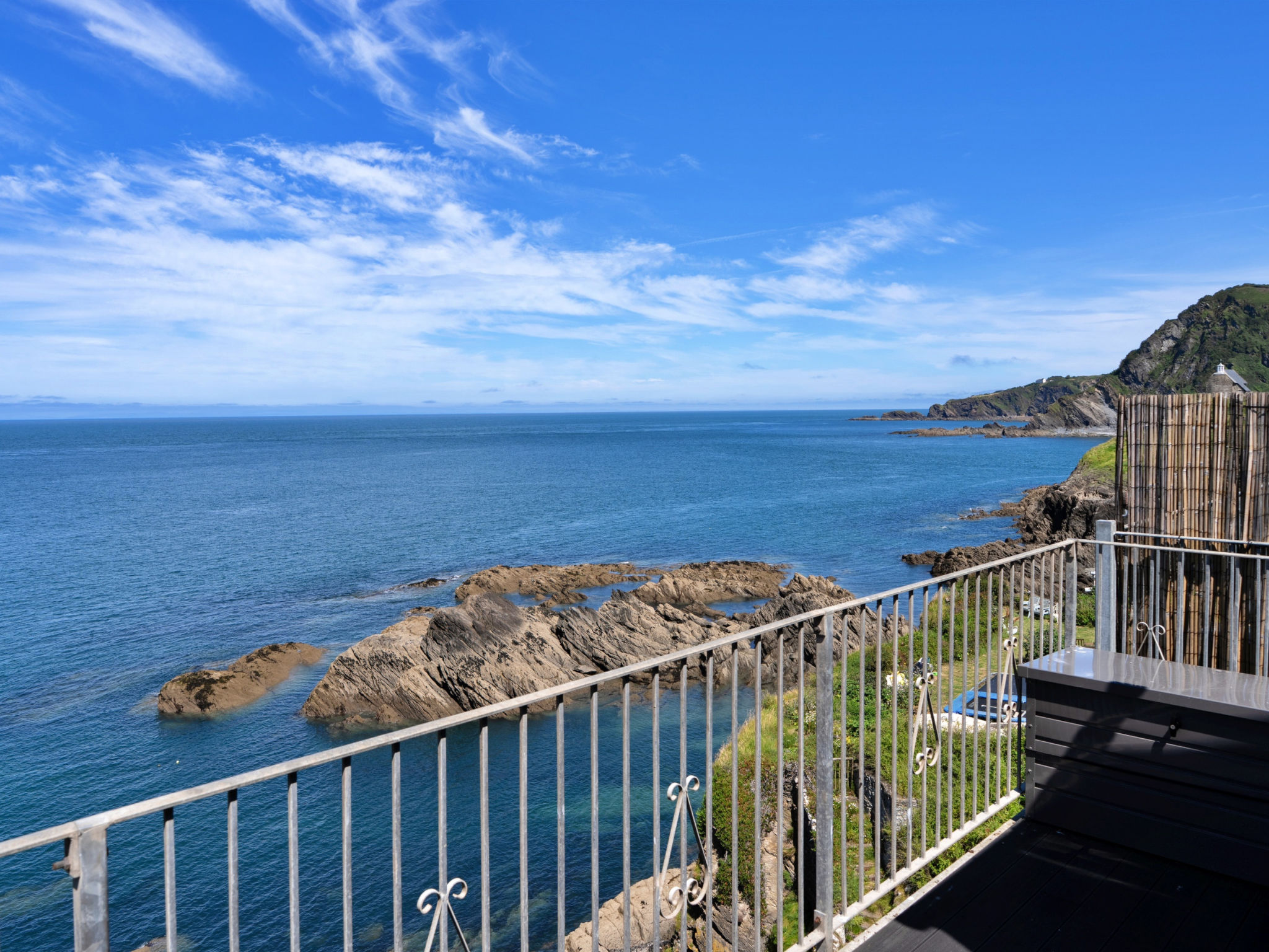 Sea Views Apartment in Ilfracombe - Buiten