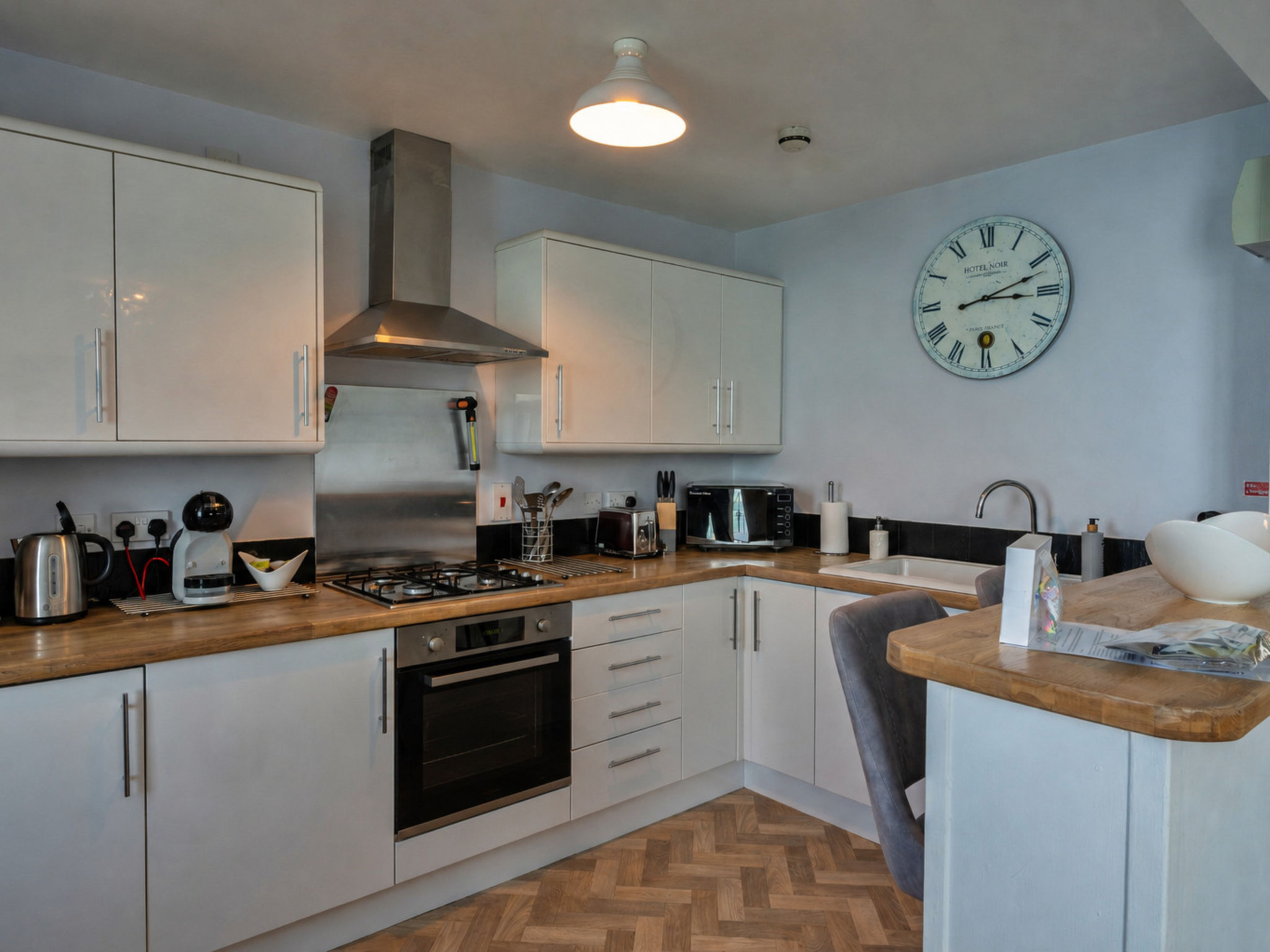 Sea Views Apartment in Ilfracombe - Binnen