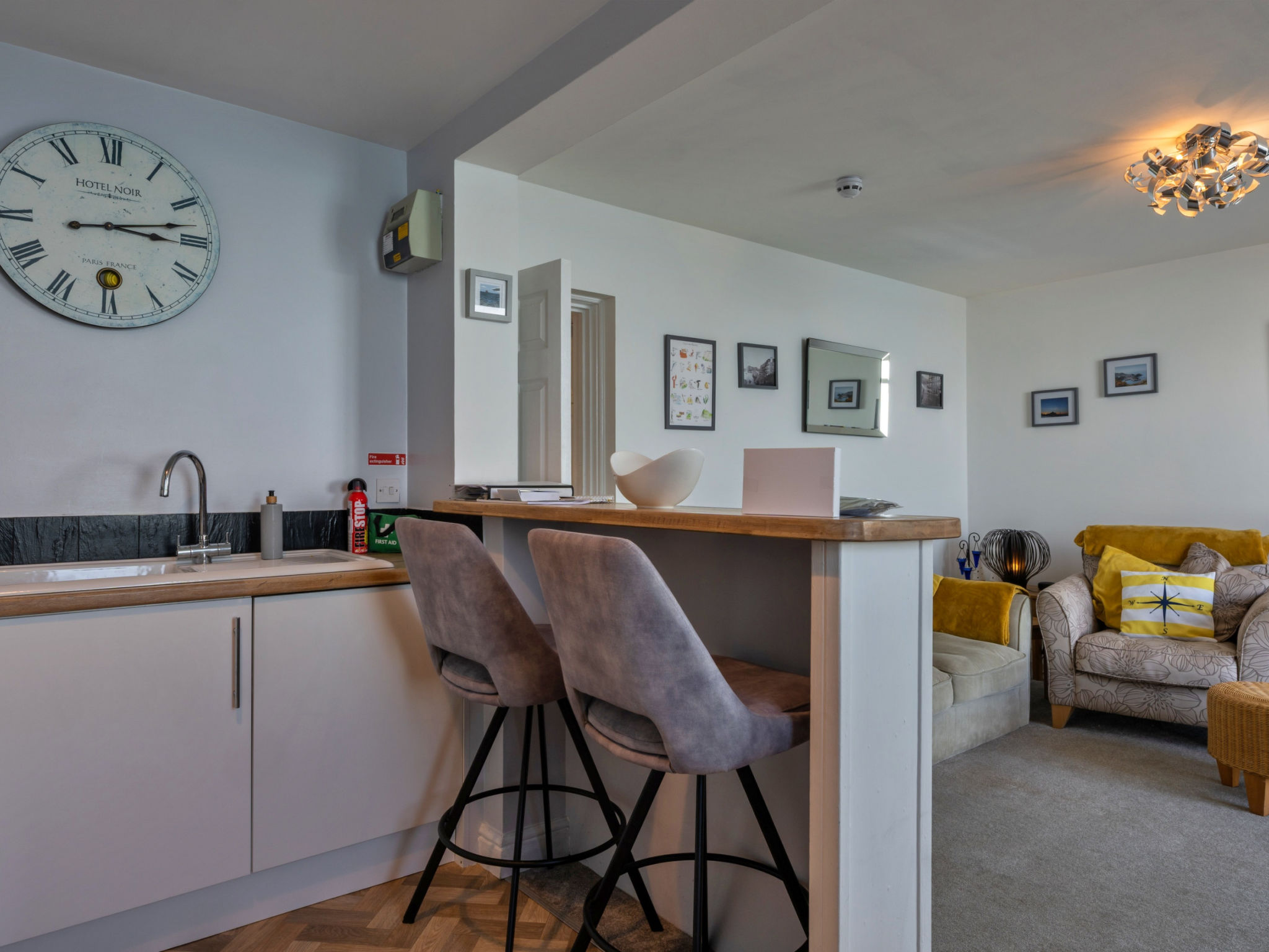 Sea Views Apartment in Ilfracombe - Binnen