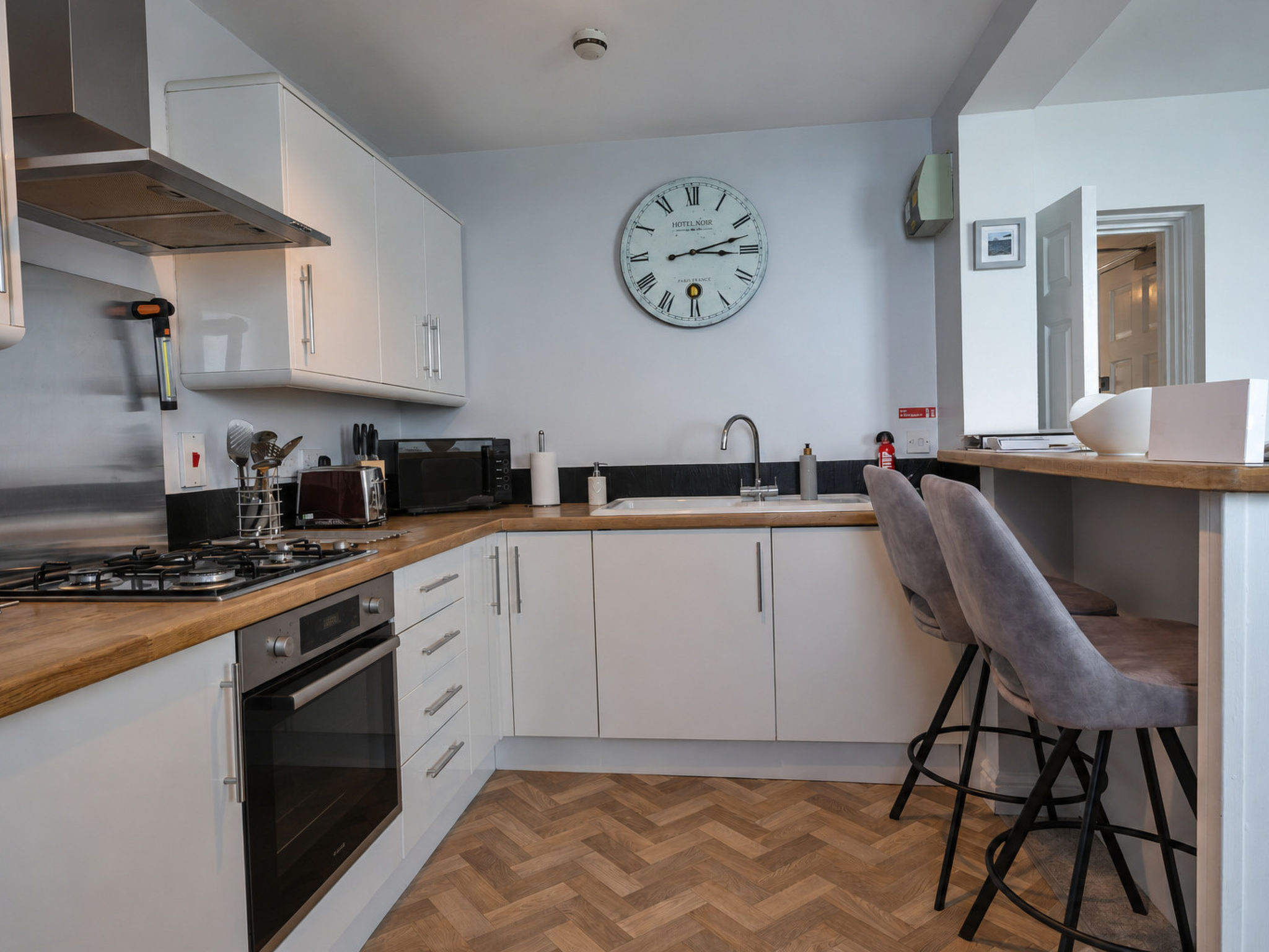Sea Views Apartment in Ilfracombe - Binnen