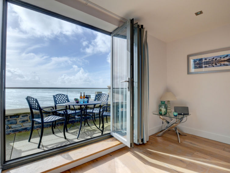 Photo of 2 Ocean Point