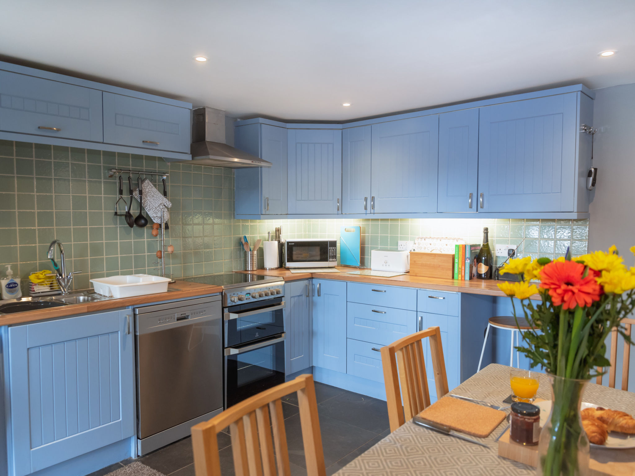 Court Cottage-Inside