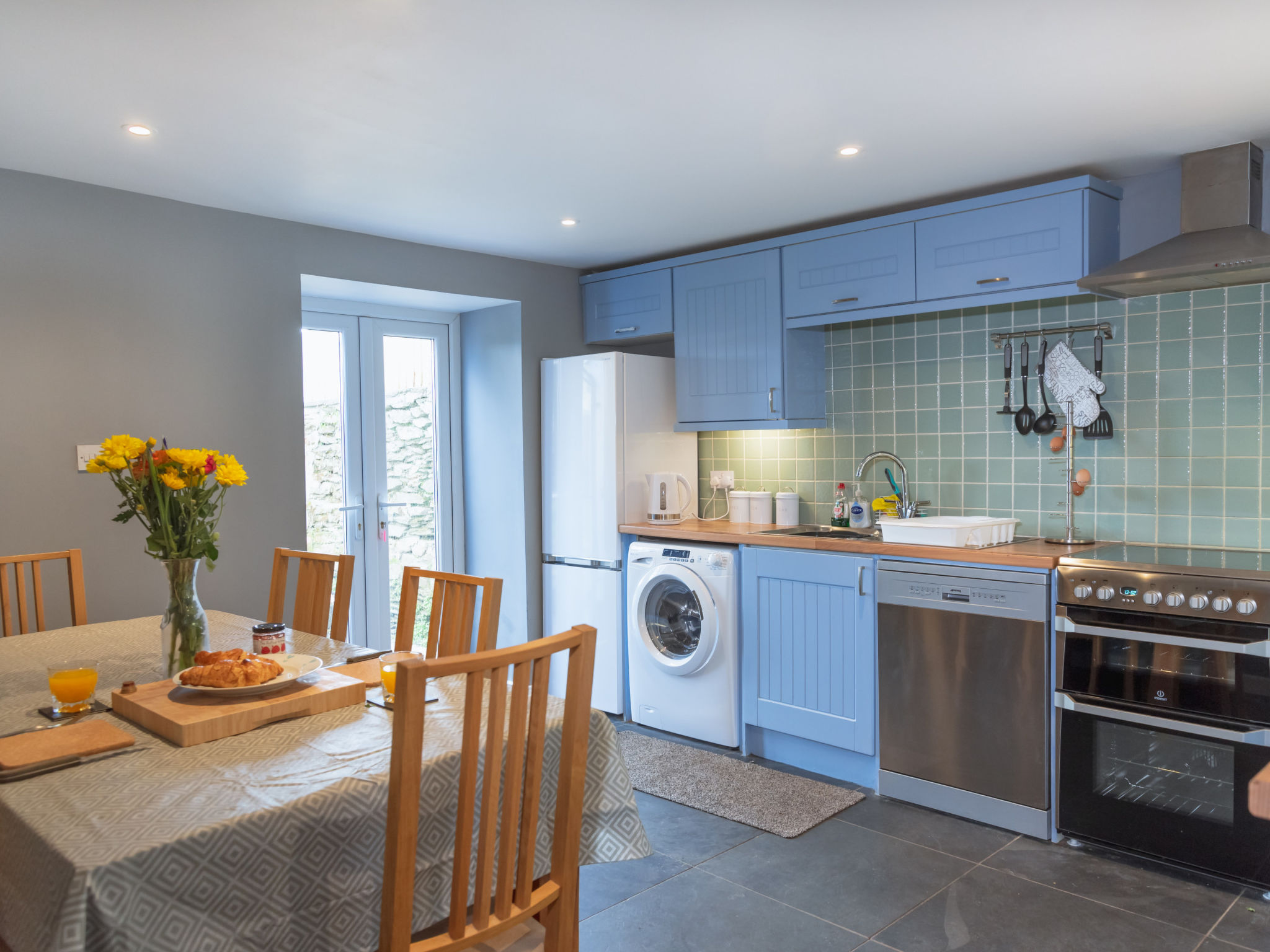 Court Cottage-Inside