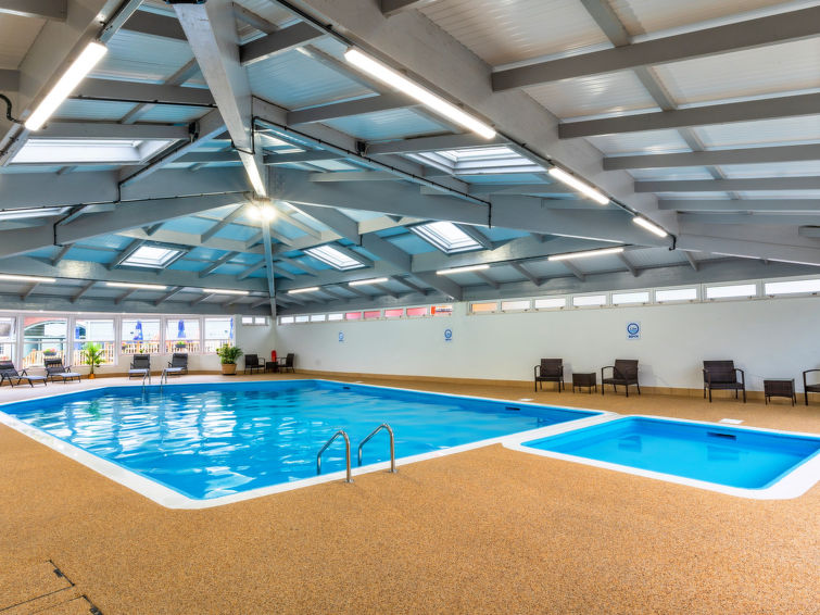 Pool Indoor