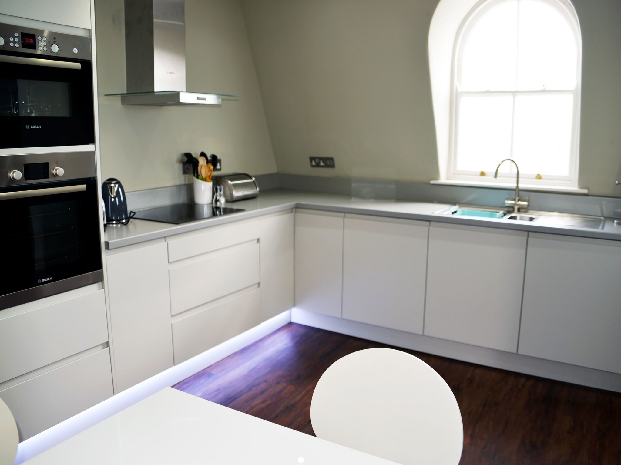 Helle, erst kürzlich vollständig renovierte (2016) Ferienwohnungen in einem den