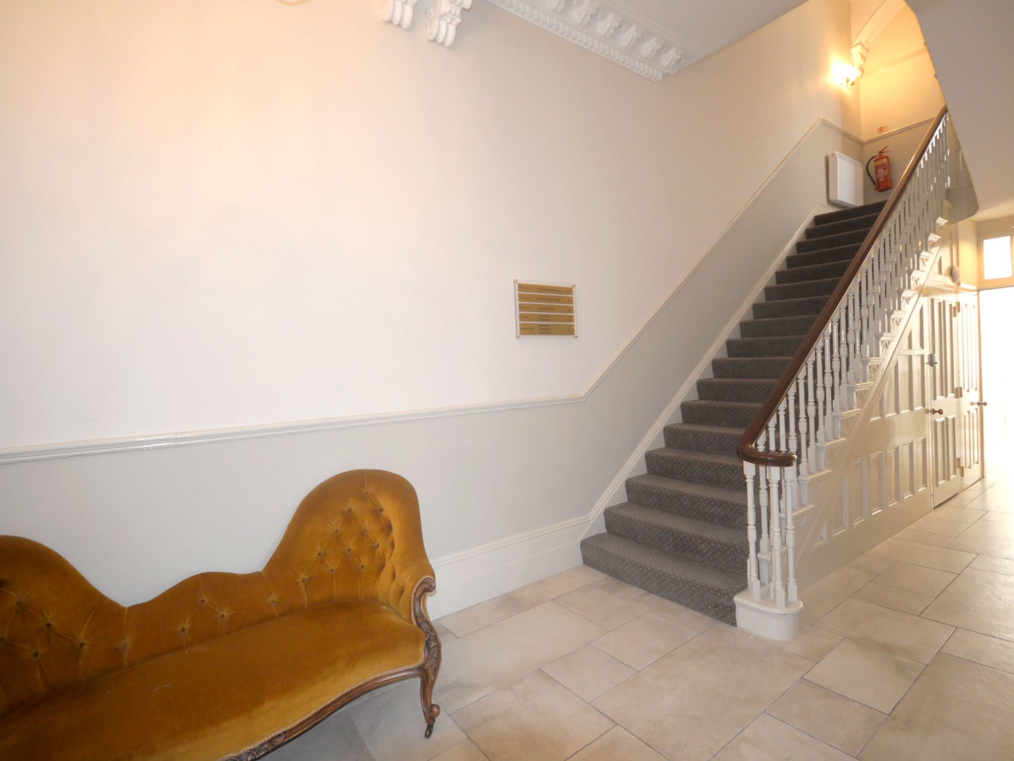 Helle, erst kürzlich vollständig renovierte (2016) Ferienwohnungen in einem den - Image-tags.info